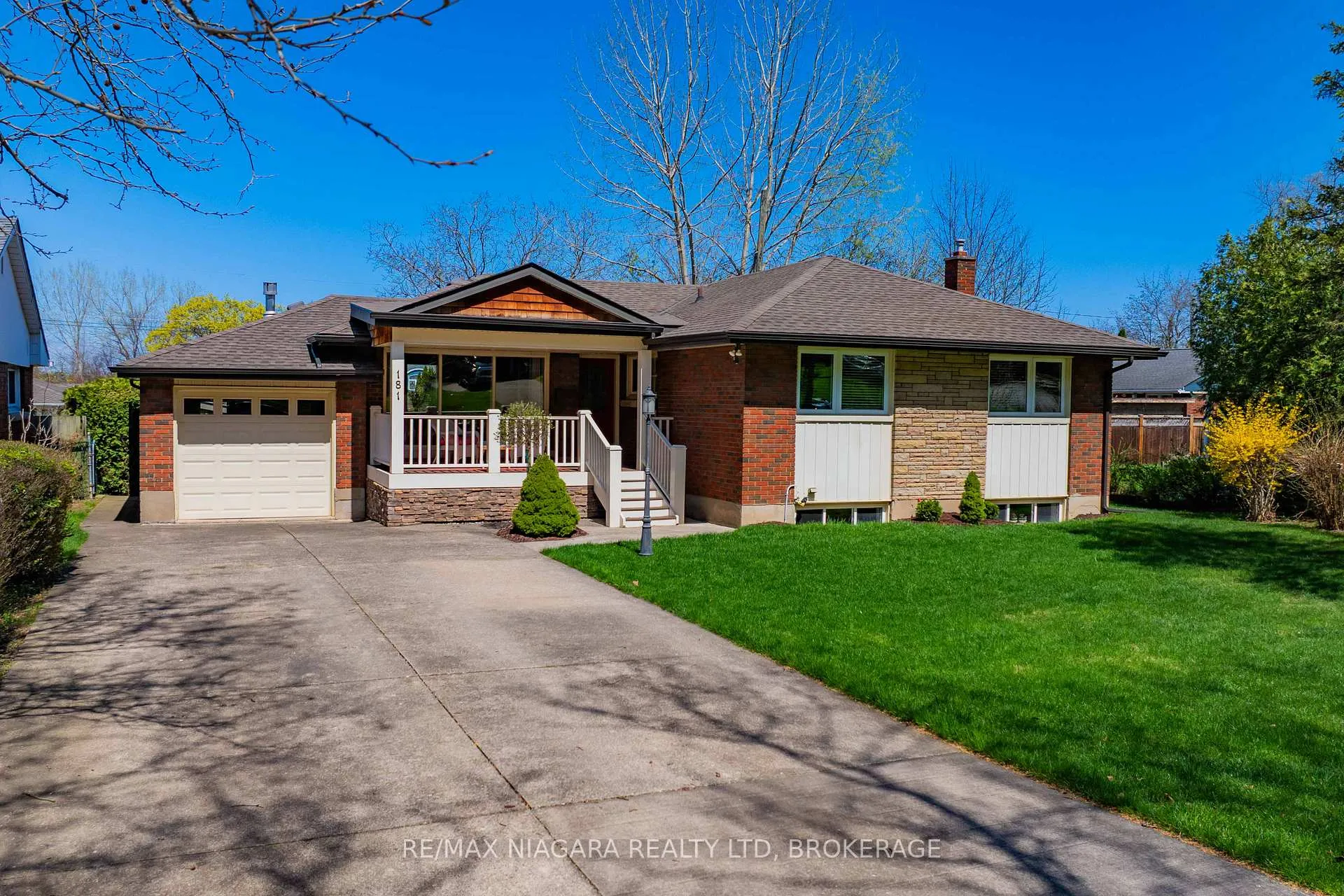 Photo 1 of 181 Woodside Drive, St. Catharines, Glendale/Glenridge — HOMEH