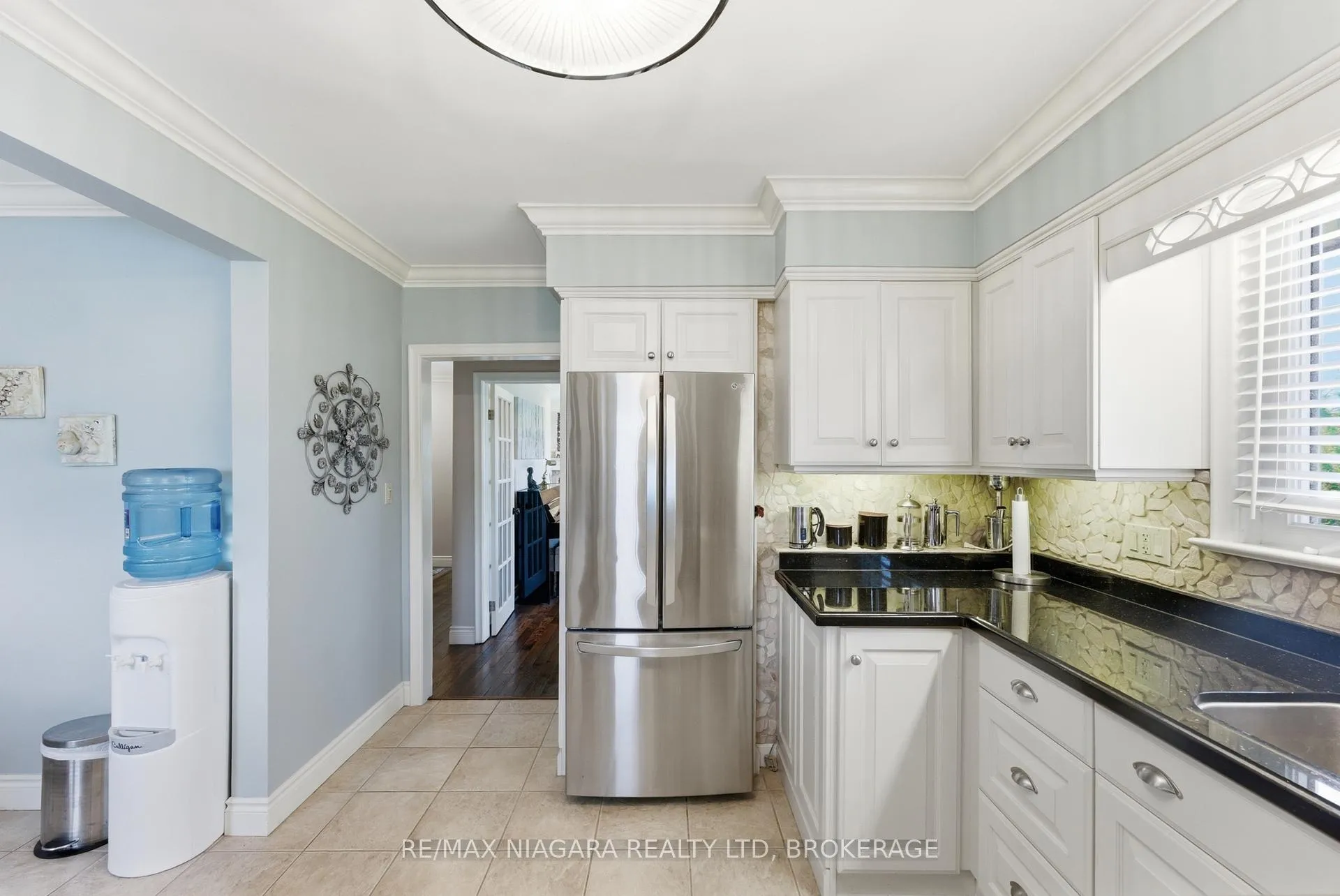 Photo 11 of 181 Woodside Drive, St. Catharines, Glendale/Glenridge — HOMEH