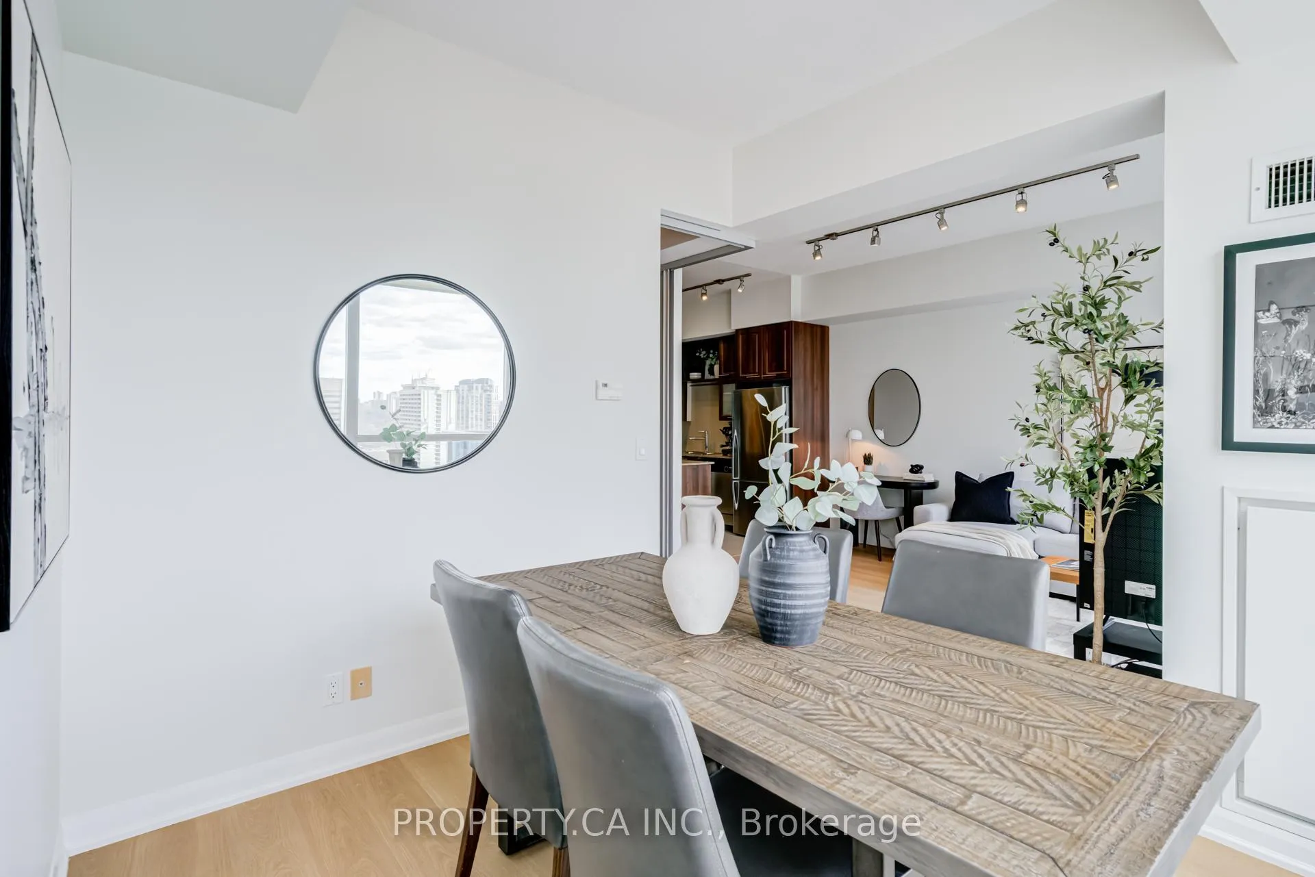 Photo 6 of Unit 2202, 500 Sherbourne Street, Toronto, Church-Yonge Corridor — HOMEH