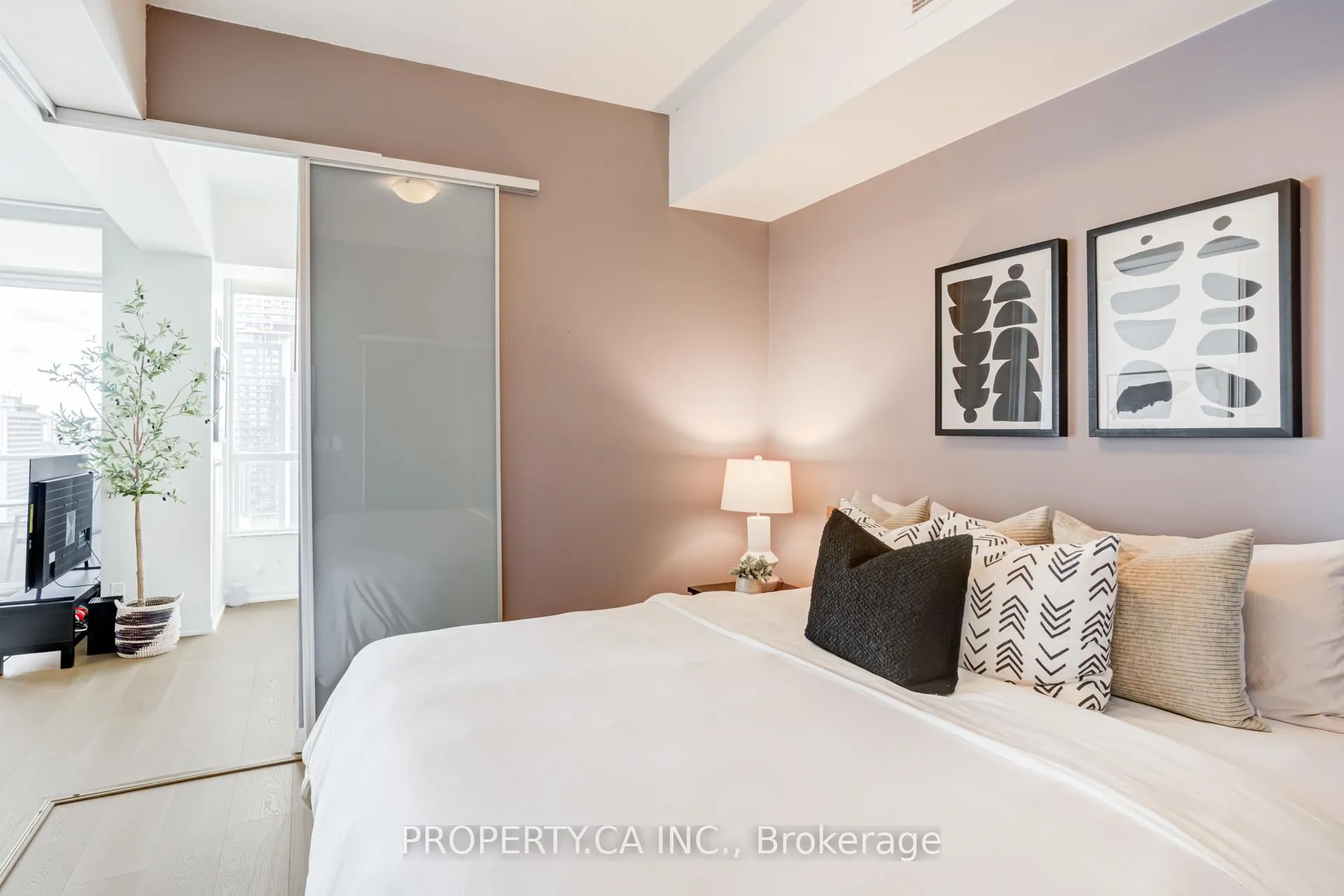 Photo 12 of Unit 2202, 500 Sherbourne Street, Toronto, Church-Yonge Corridor — HOMEH