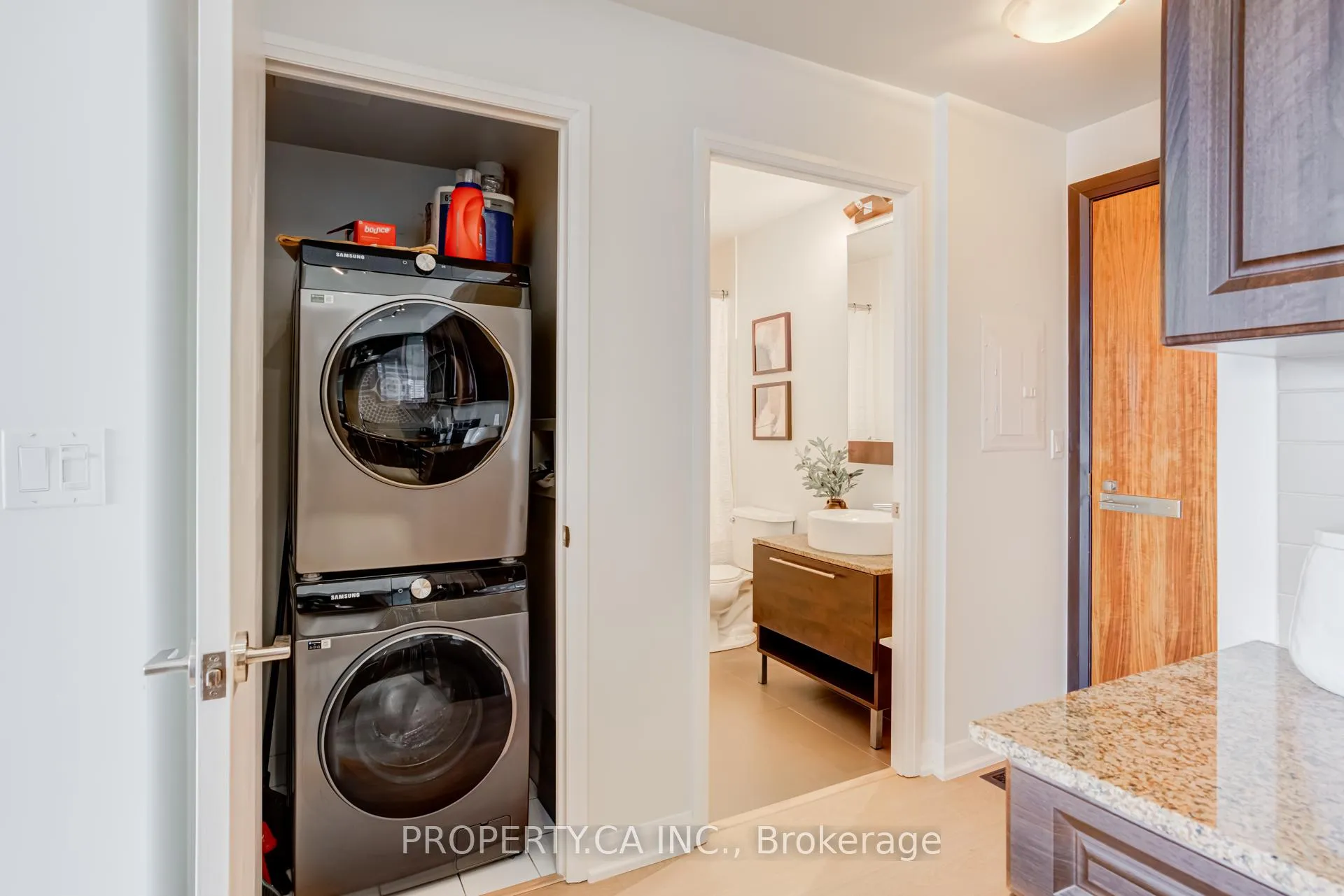 Photo 15 of Unit 2202, 500 Sherbourne Street, Toronto, Church-Yonge Corridor — HOMEH