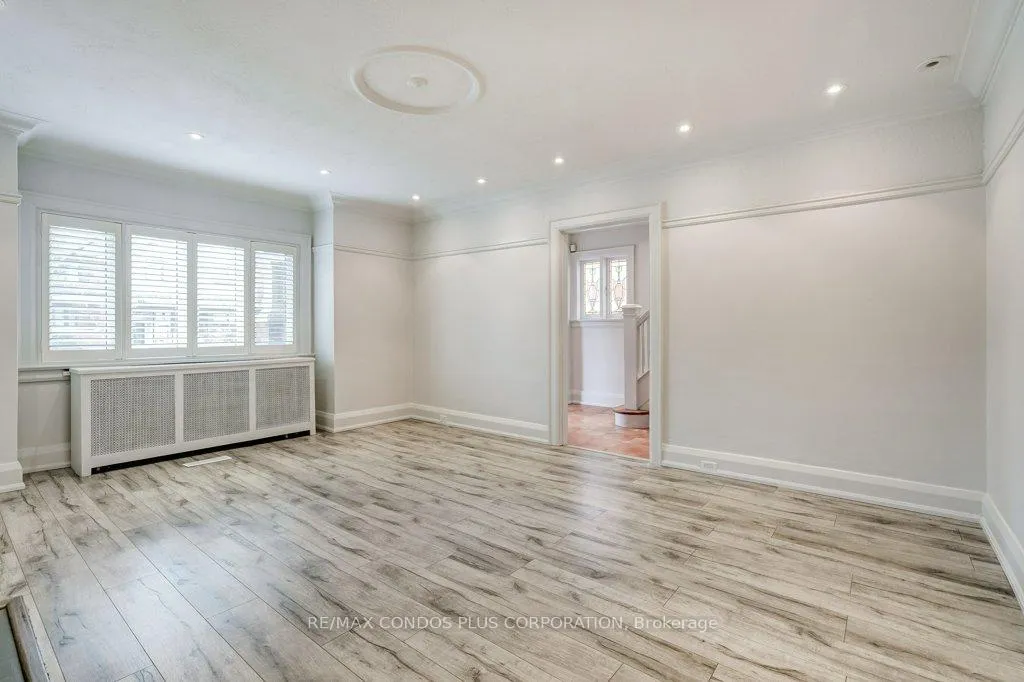 Photo 8 of 123 Colin Avenue E, Toronto, Yonge-Eglinton — HOMEH