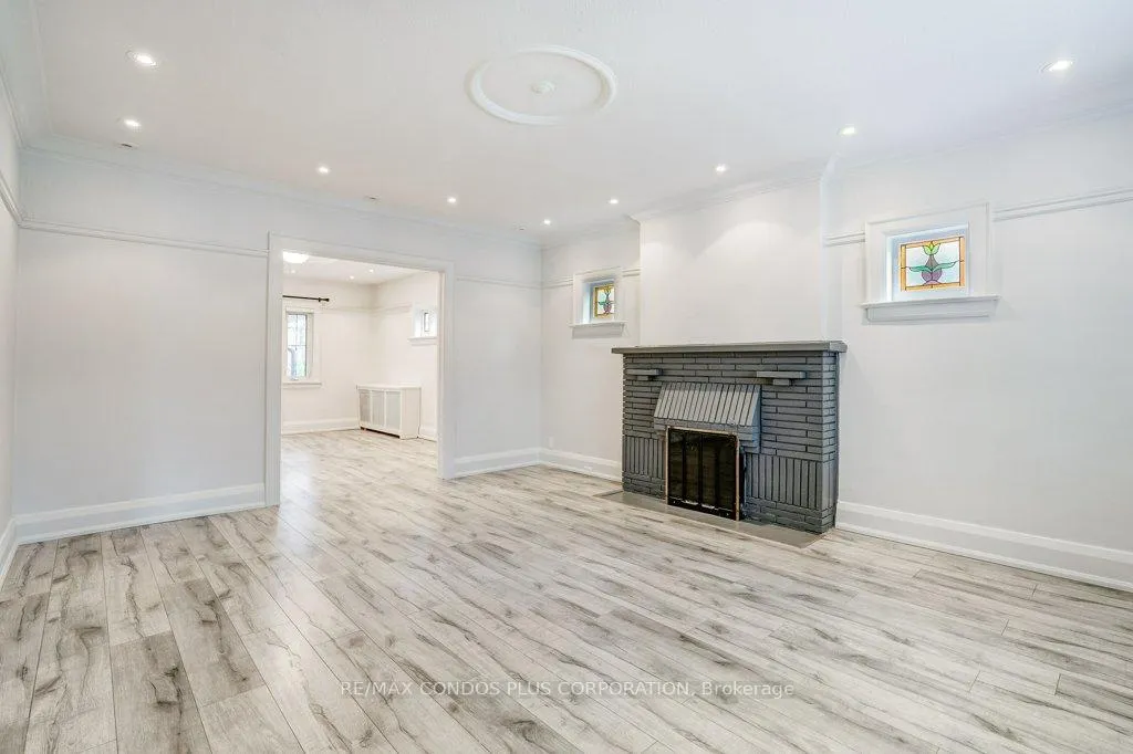 Photo 9 of 123 Colin Avenue E, Toronto, Yonge-Eglinton — HOMEH