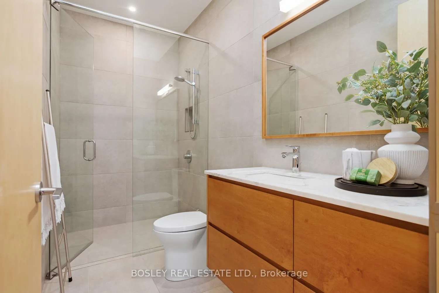 Photo 25 of 271B Tweed Street, Cobourg — HOMEH
