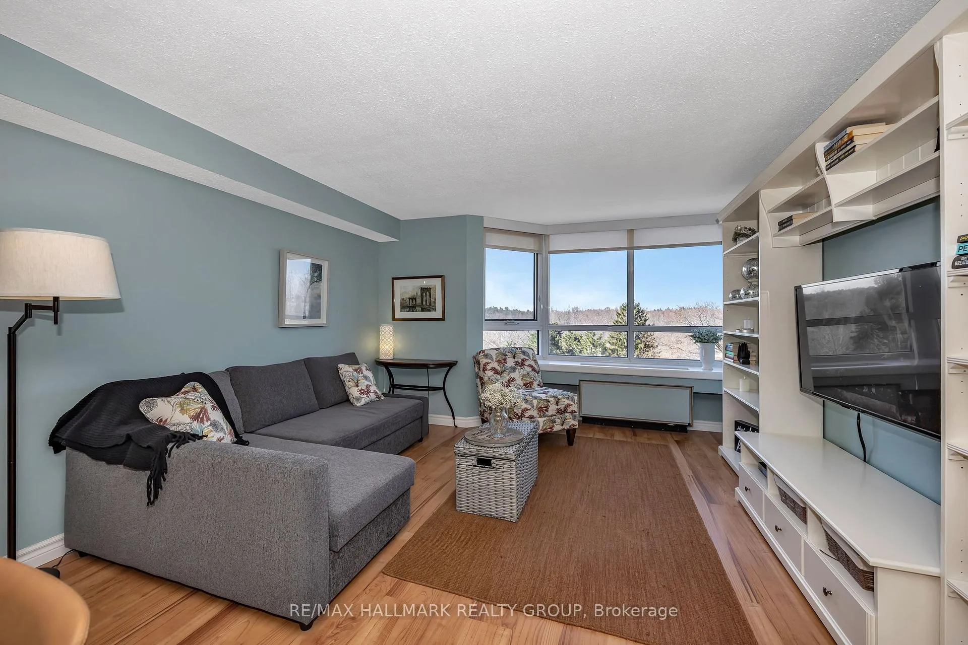 Photo 14 of Unit 704, 80 Sandcastle Drive, Ottawa, Leslie Park — HOMEH