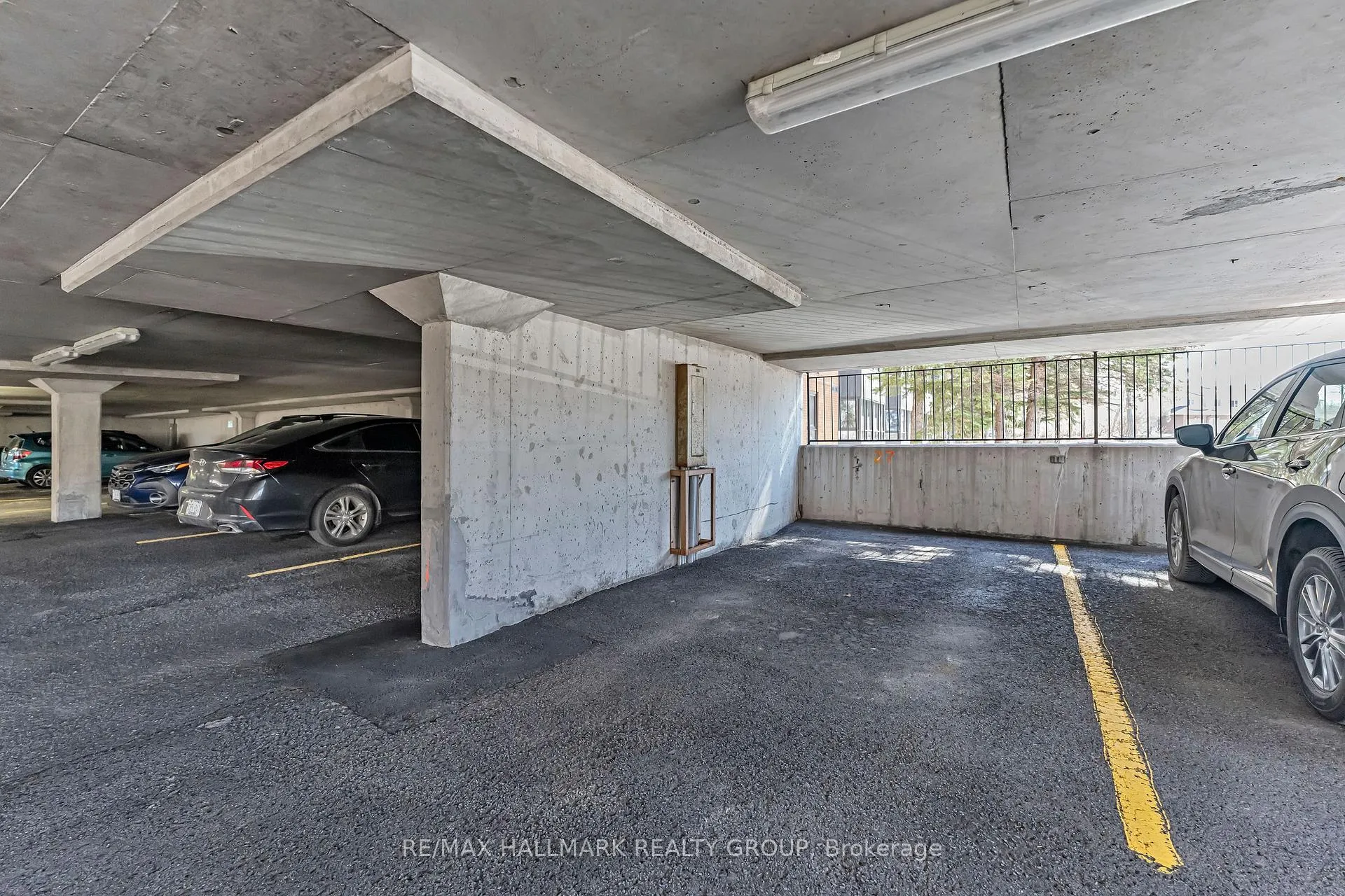 Photo 25 of Unit 704, 80 Sandcastle Drive, Ottawa, Leslie Park — HOMEH