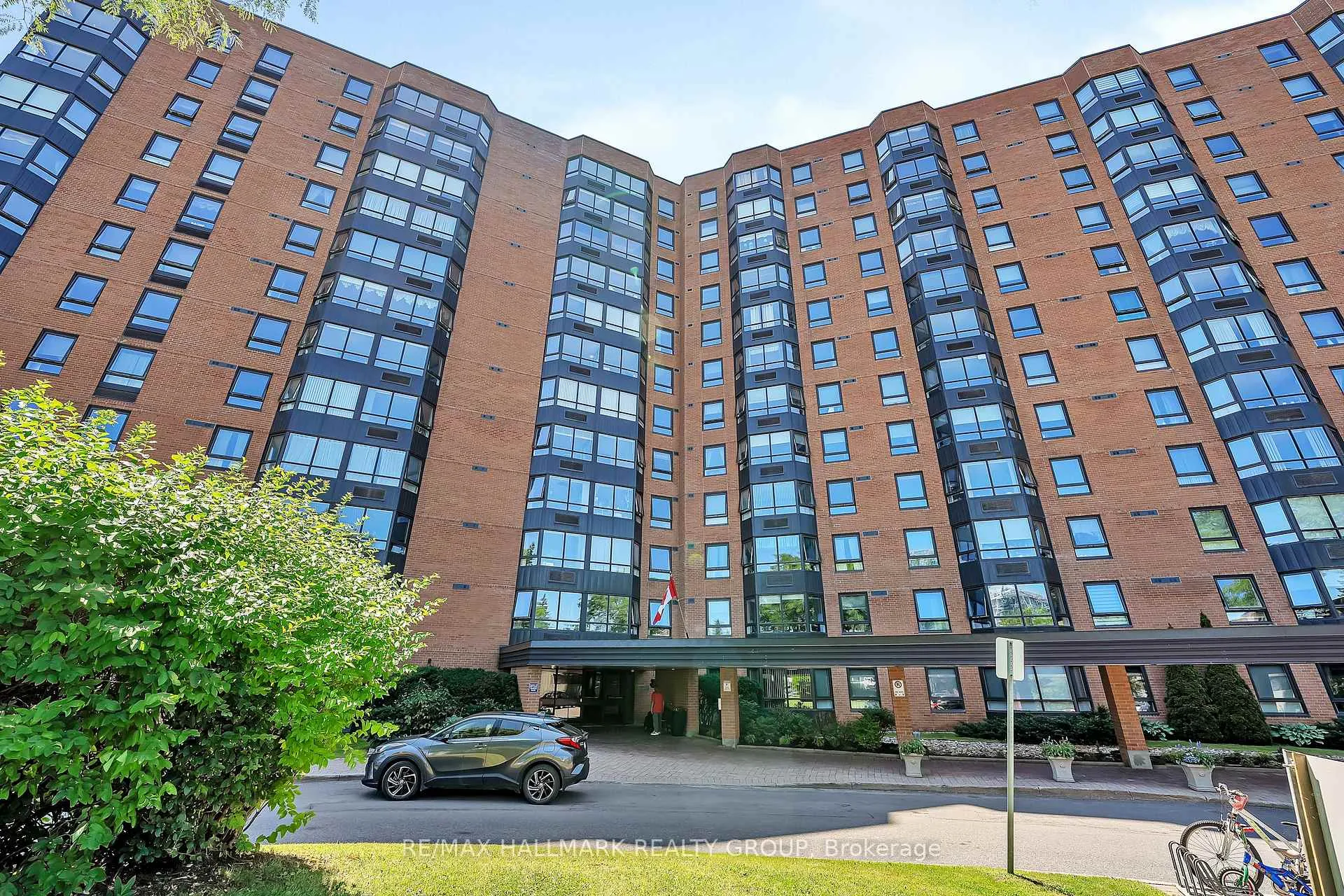 Photo 33 of Unit 704, 80 Sandcastle Drive, Ottawa, Leslie Park — HOMEH