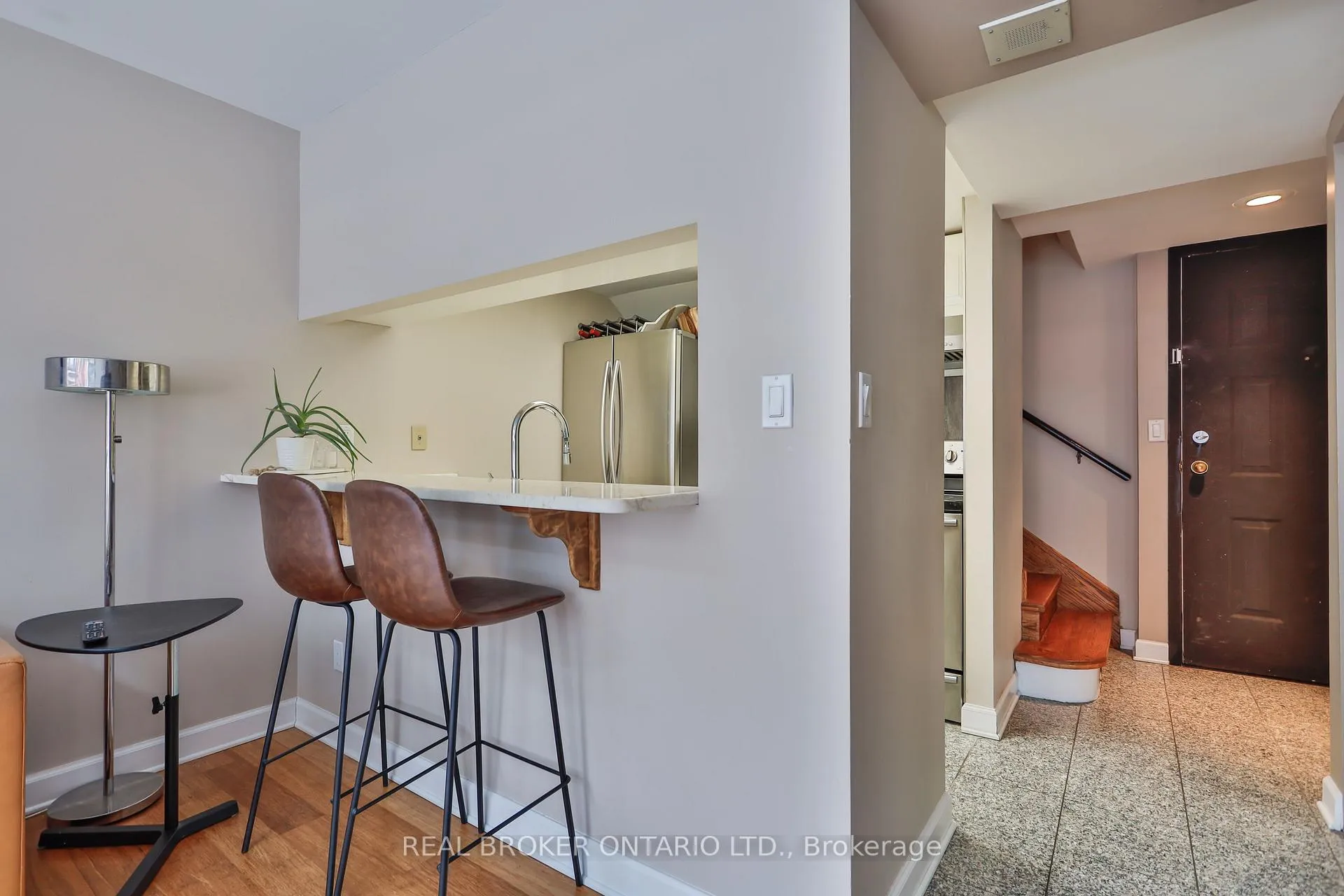 Photo 5 of Unit 912, 222 The Esplanade, Toronto, Waterfront Communities — HOMEH