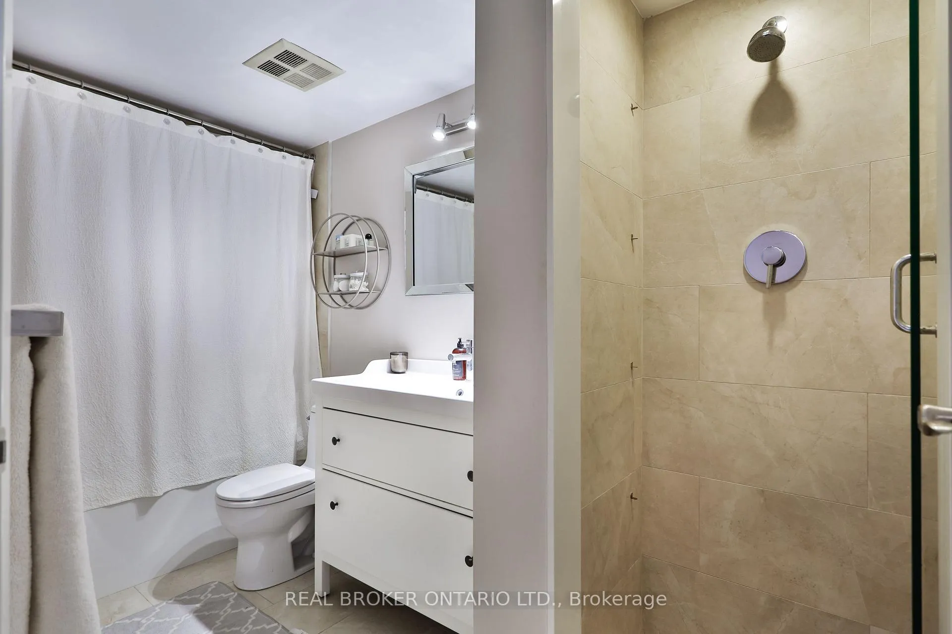 Photo 15 of Unit 912, 222 The Esplanade, Toronto, Waterfront Communities — HOMEH