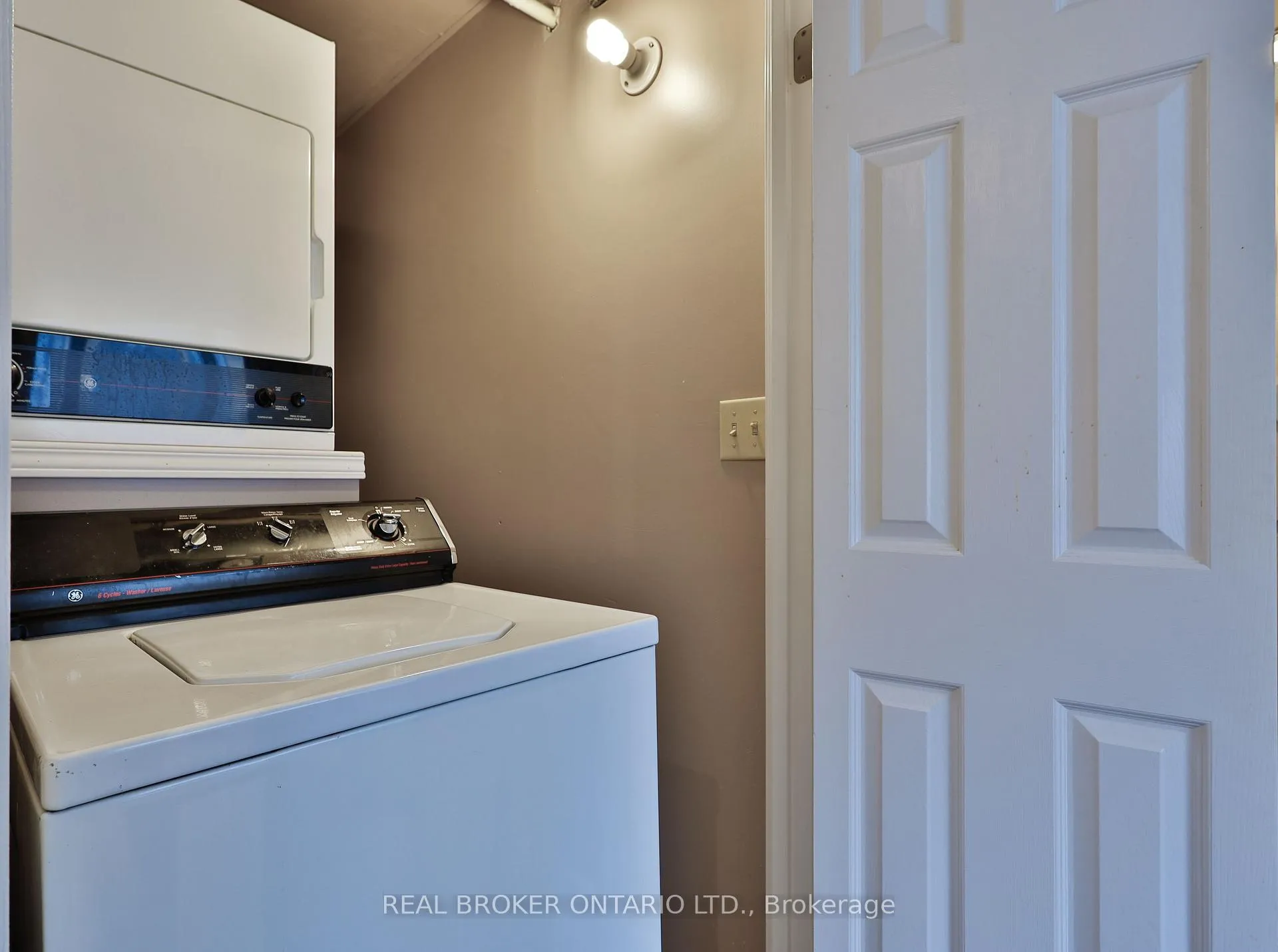 Photo 17 of Unit 912, 222 The Esplanade, Toronto, Waterfront Communities — HOMEH