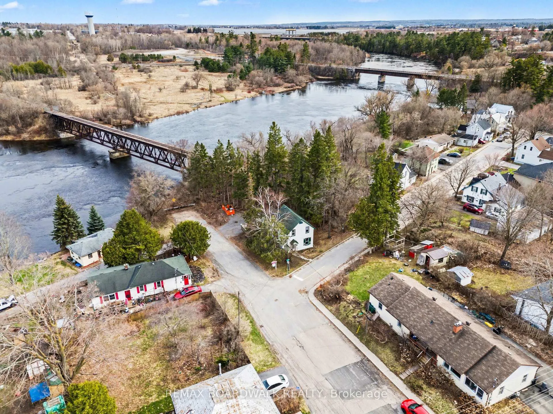 Photo 29 of 73 Carss Street, Arnprior — HOMEH