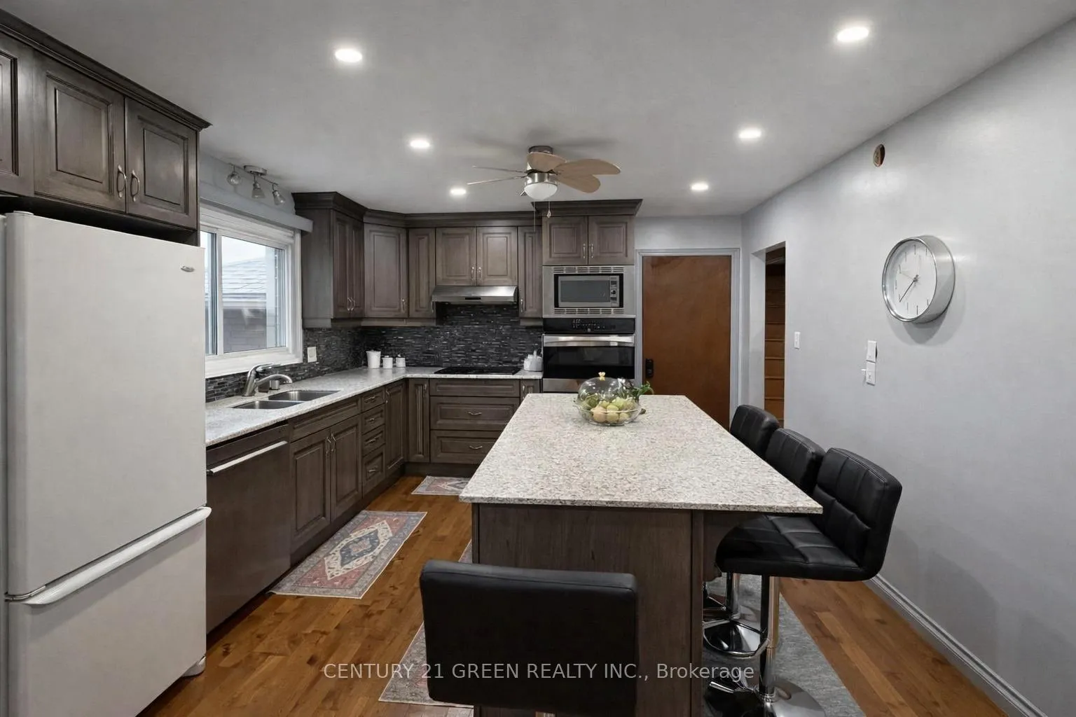 Photo 9 of 73 Owen Place, Hamilton, Greenford — HOMEH