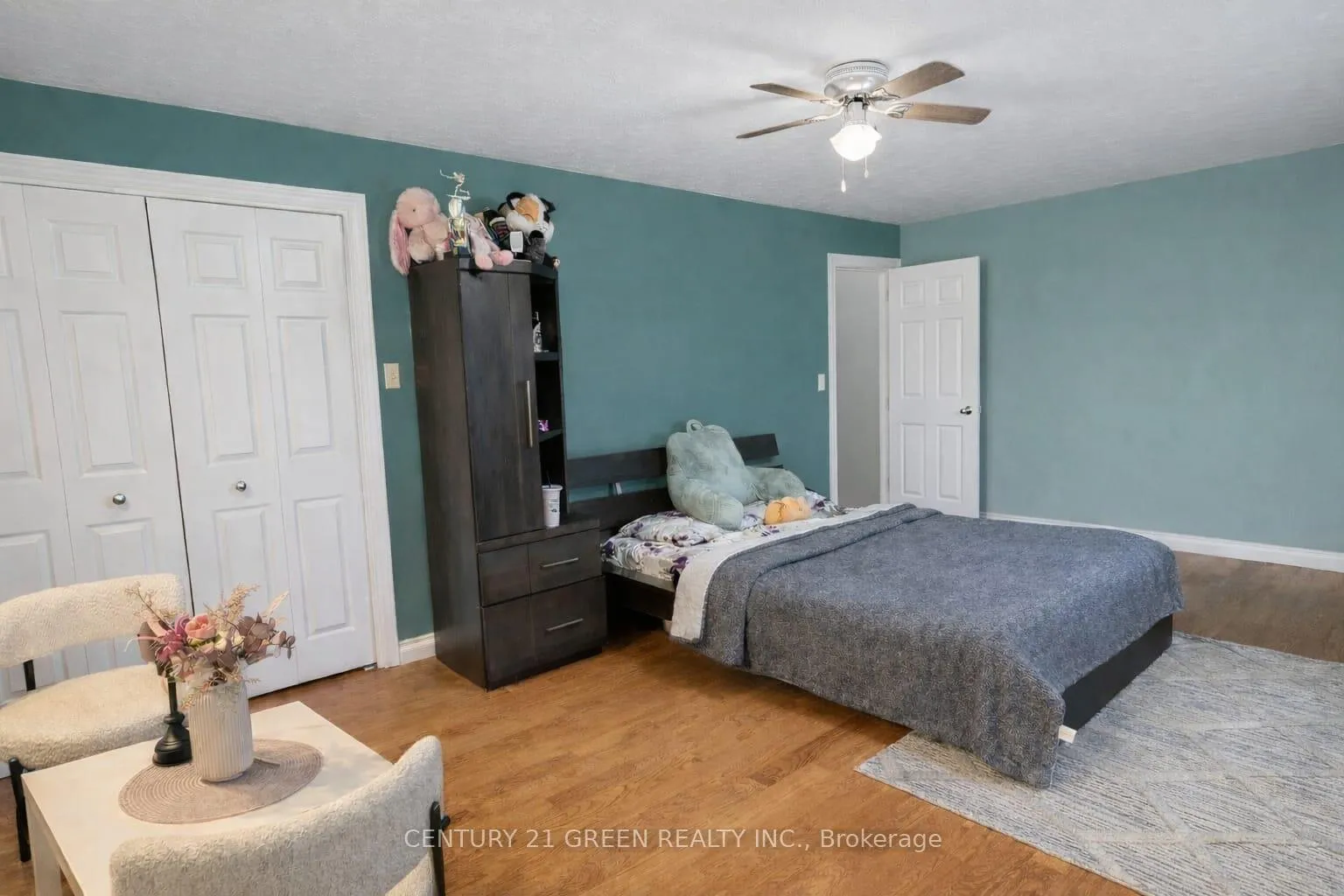 Photo 13 of 73 Owen Place, Hamilton, Greenford — HOMEH