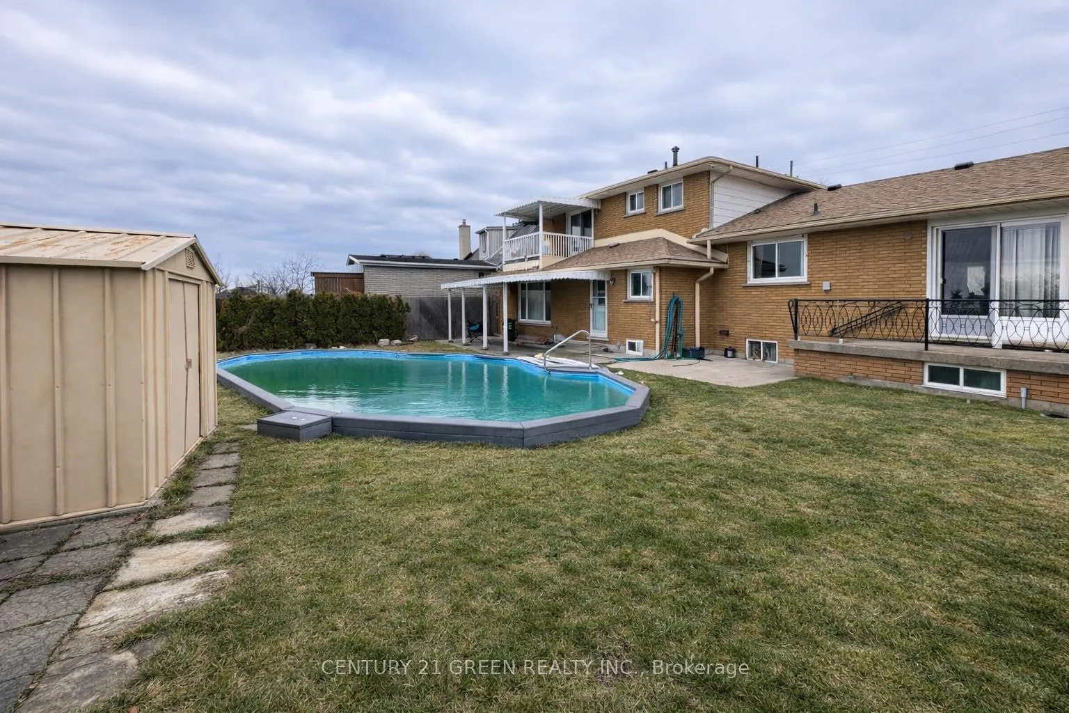 Photo 28 of 73 Owen Place, Hamilton, Greenford — HOMEH