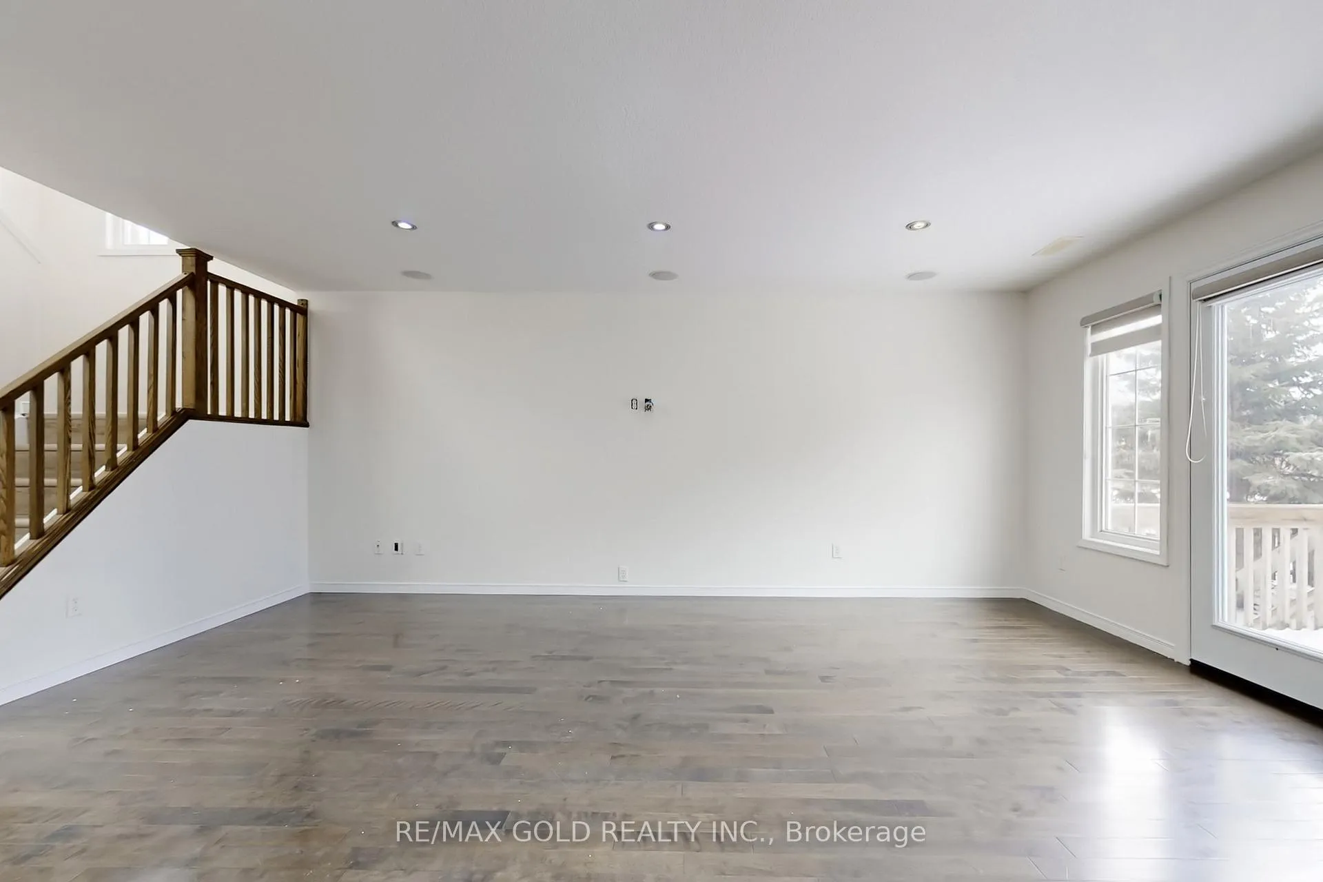 Photo 9 of Unit 1A, 50 Howe Drive, Kitchener, Laurentian Hills — HOMEH