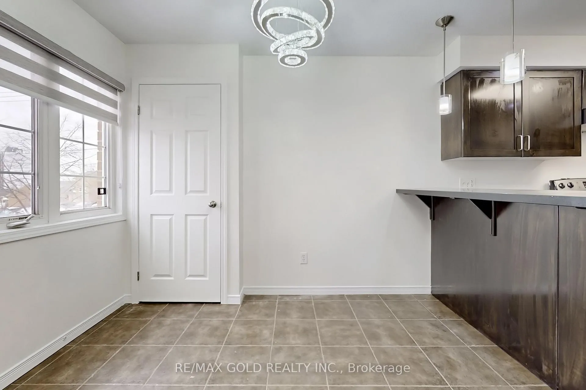 Photo 19 of Unit 1A, 50 Howe Drive, Kitchener, Laurentian Hills — HOMEH