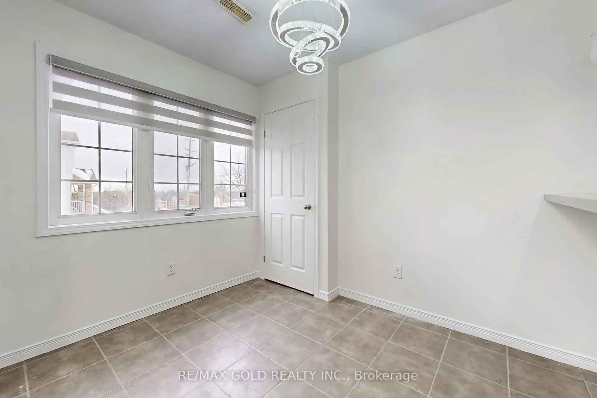 Photo 20 of Unit 1A, 50 Howe Drive, Kitchener, Laurentian Hills — HOMEH
