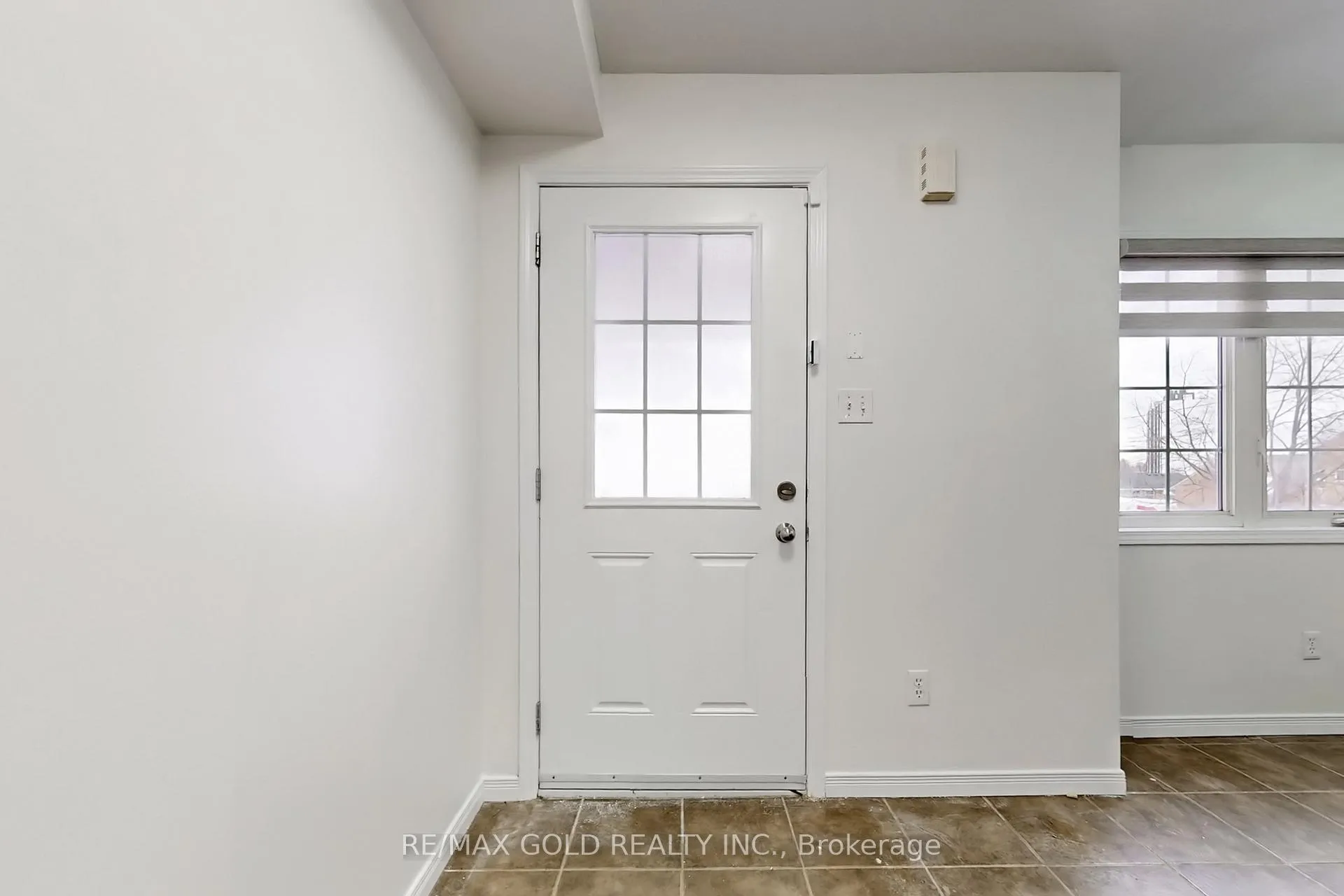 Photo 23 of Unit 1A, 50 Howe Drive, Kitchener, Laurentian Hills — HOMEH