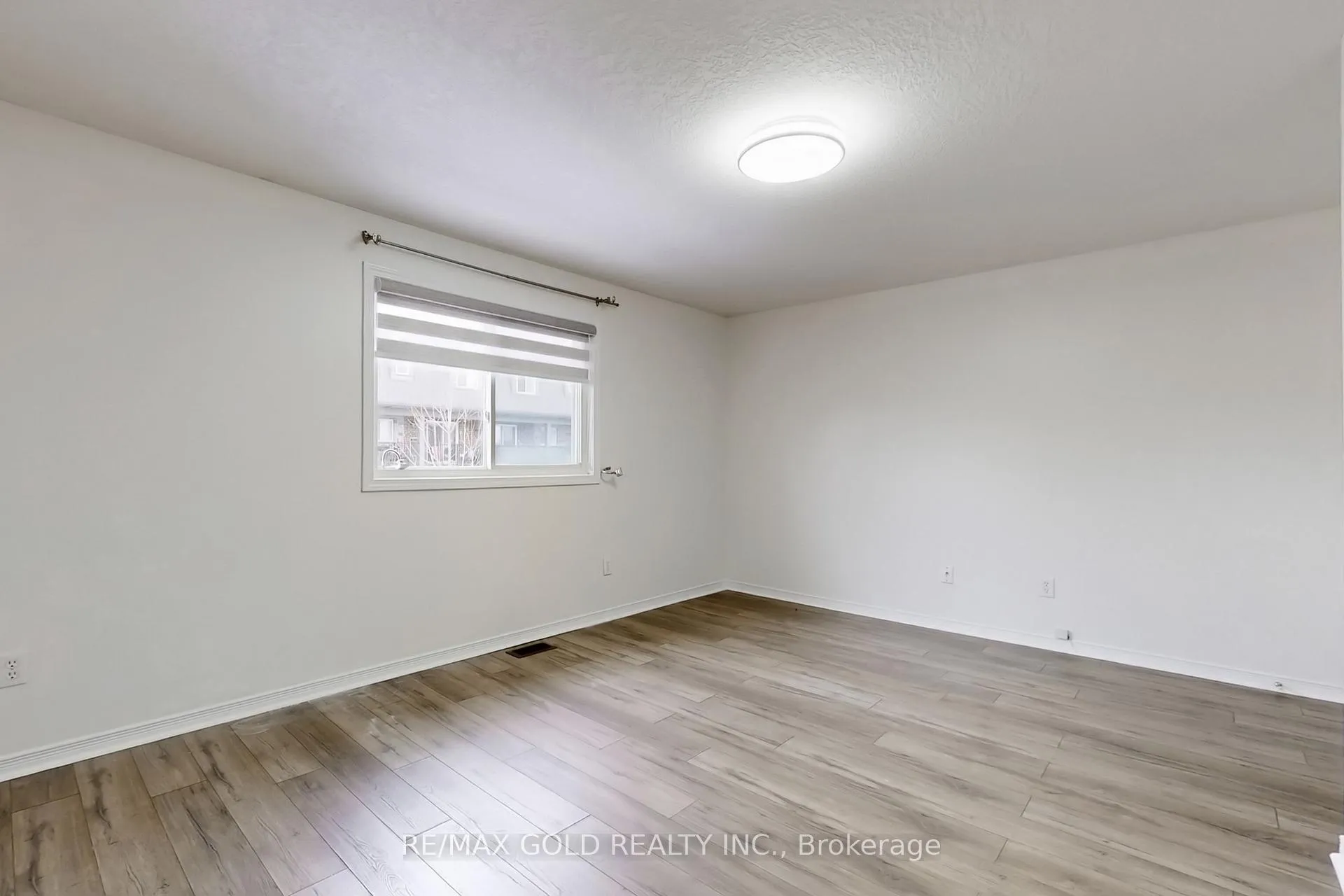 Photo 26 of Unit 1A, 50 Howe Drive, Kitchener, Laurentian Hills — HOMEH
