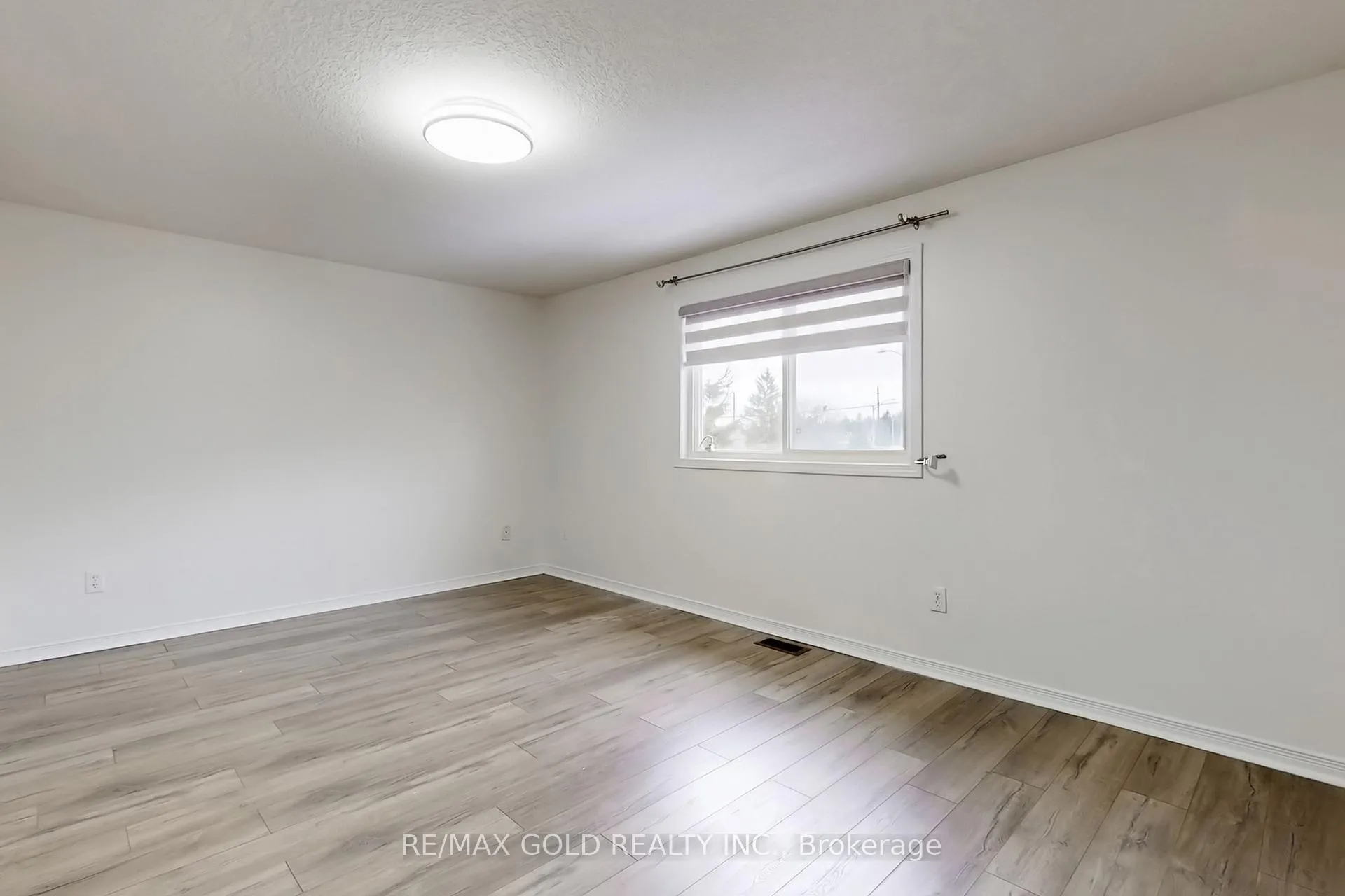 Photo 28 of Unit 1A, 50 Howe Drive, Kitchener, Laurentian Hills — HOMEH