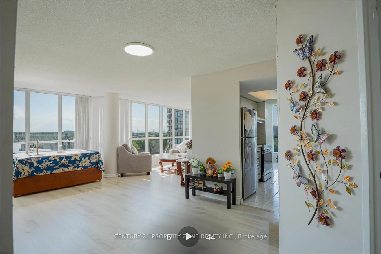 Photo 6 of Unit 612, 3 Rowntree Road, Etobicoke, Mount Olive-Silverstone-Jamestown — HOMEH