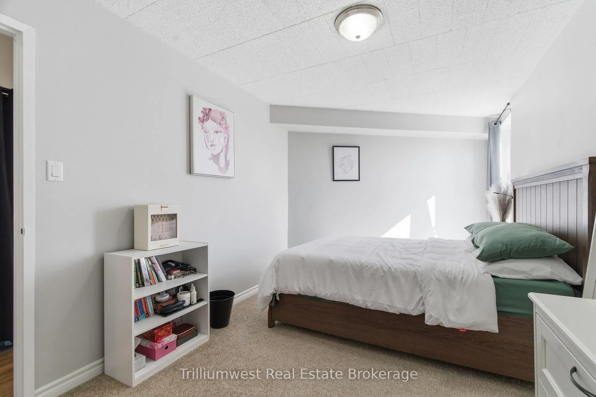 Photo 11 of 91 Conroy Crescent, Guelph, Dovercliffe Park/Old University — HOMEH