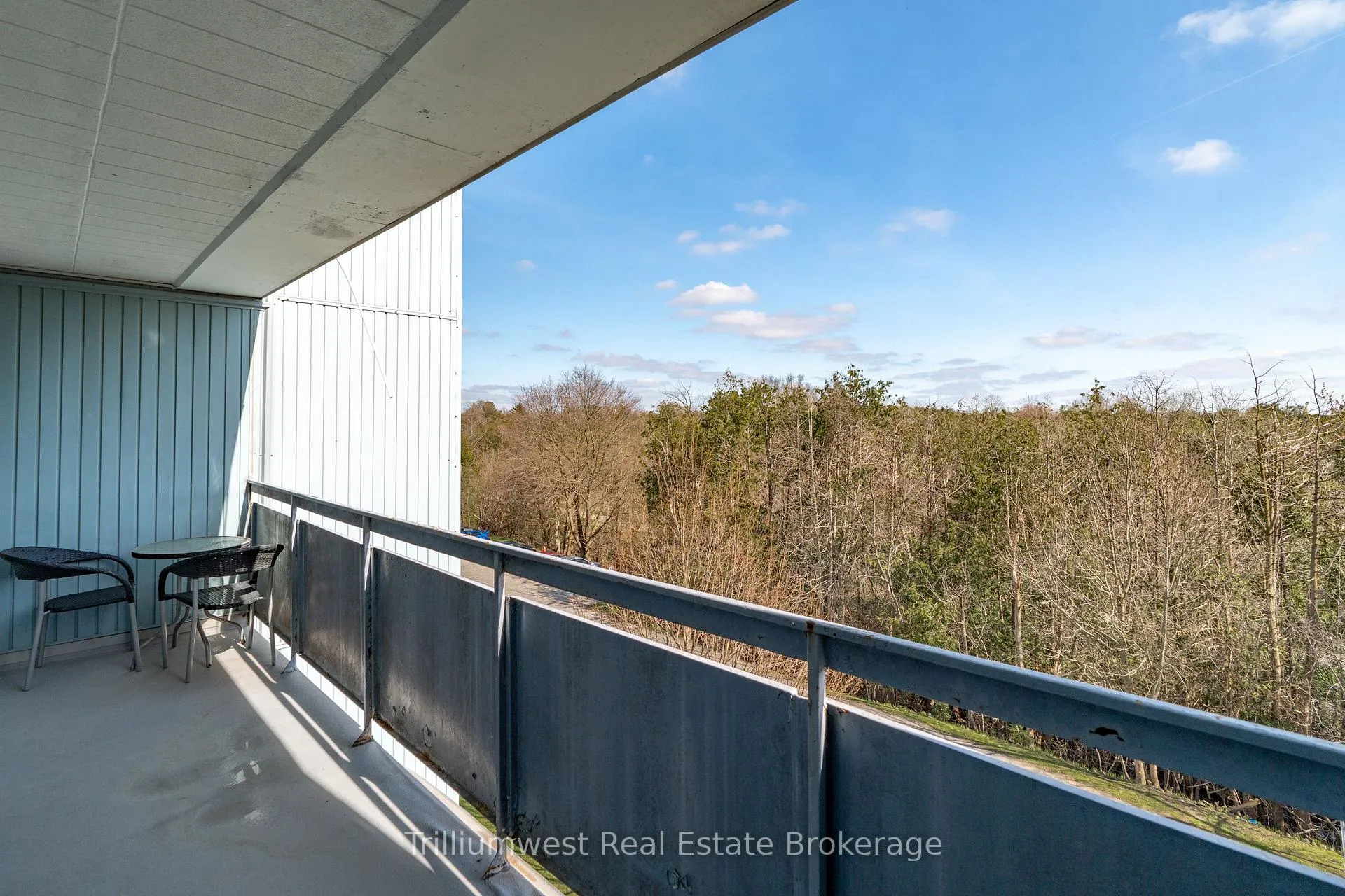 Photo 13 of 91 Conroy Crescent, Guelph, Dovercliffe Park/Old University — HOMEH