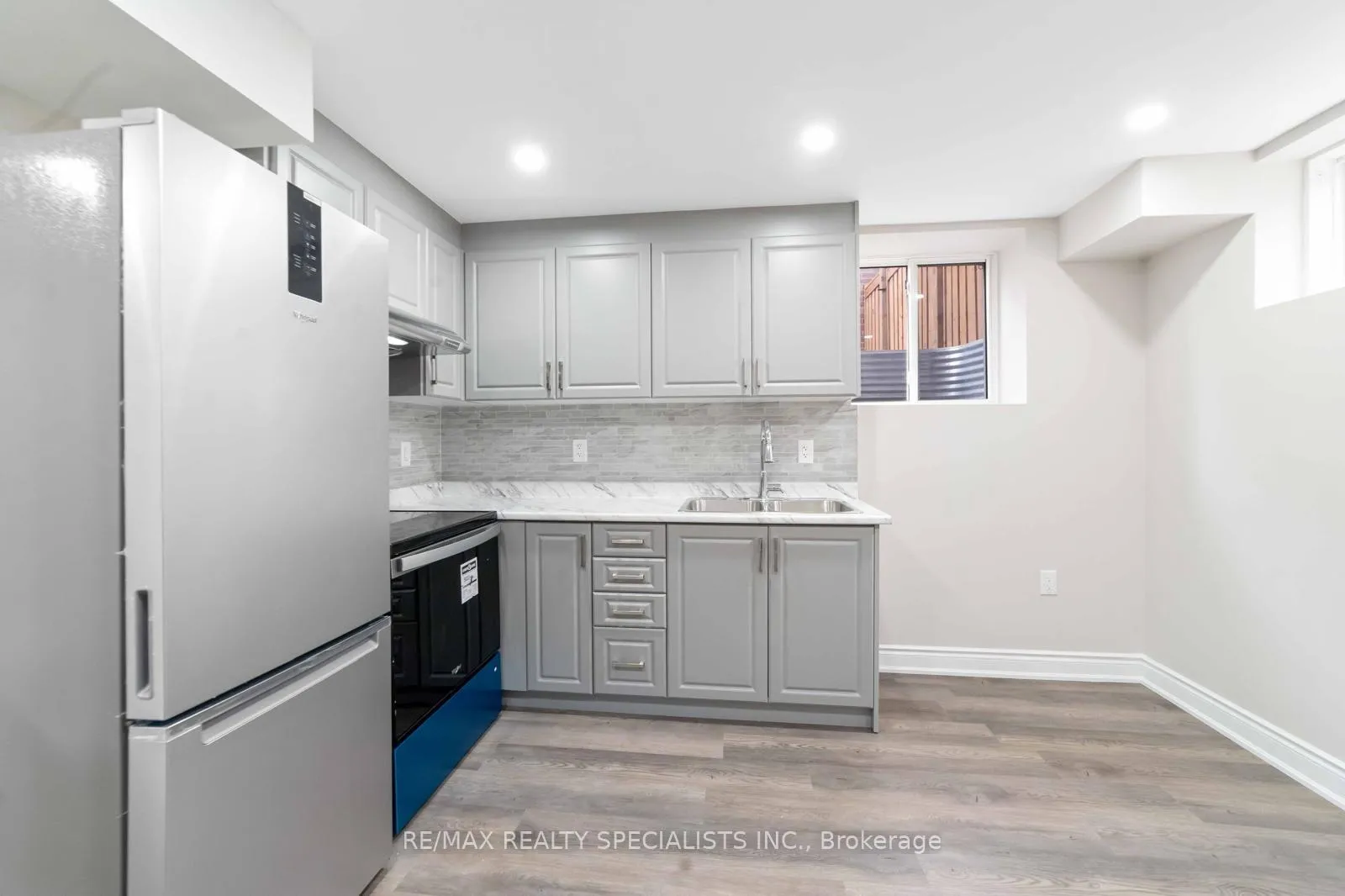 Photo 6 of Unit Bsmt, 98 Benhurst Crescent, Brampton, Northwest Brampton — HOMEH