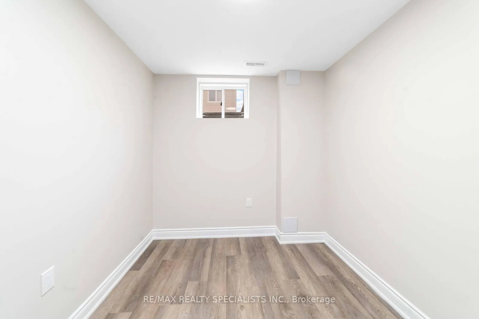 Photo 12 of Unit Bsmt, 98 Benhurst Crescent, Brampton, Northwest Brampton — HOMEH