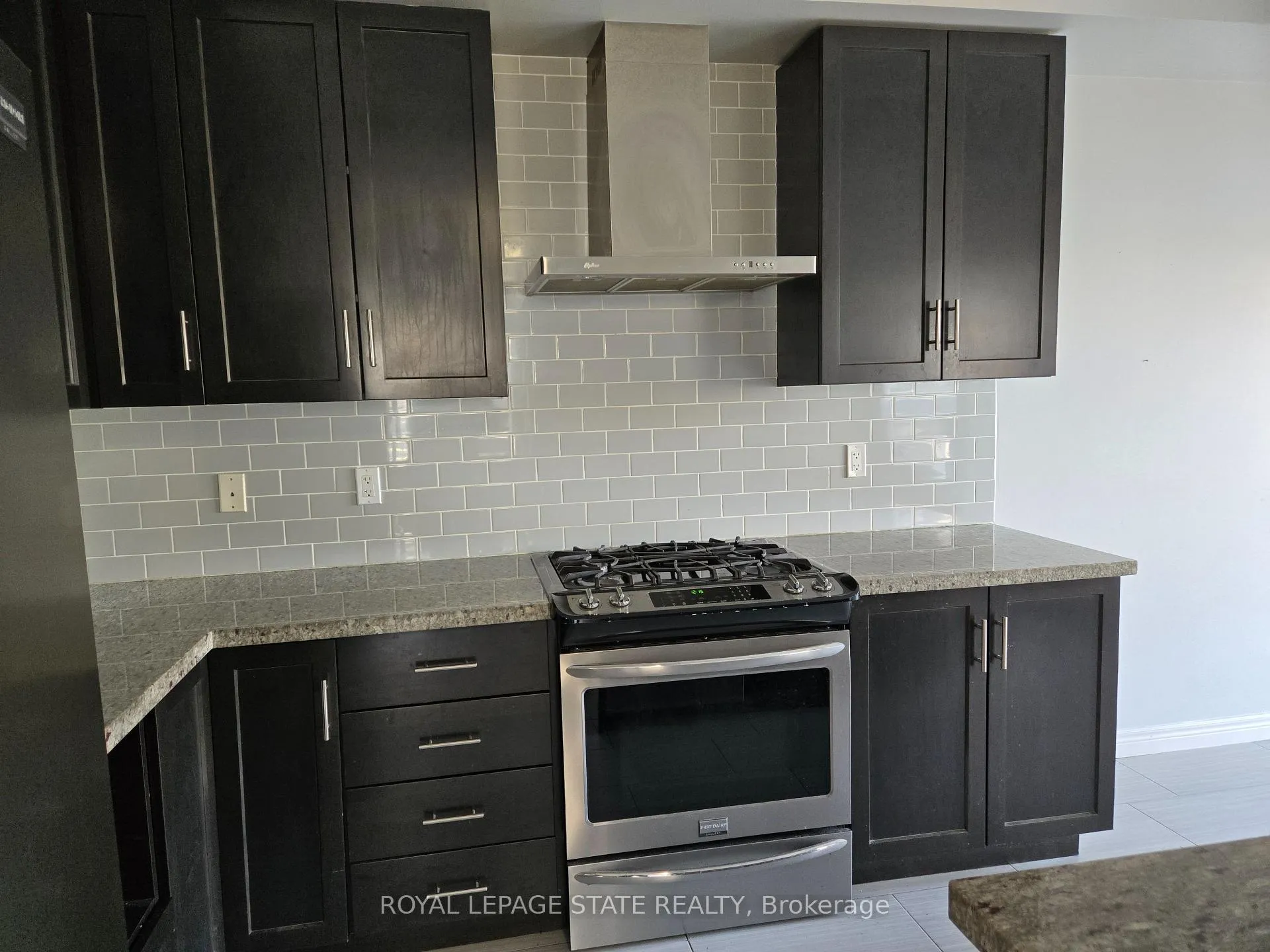 Photo 9 of Unit 54, 8 Lakelawn Road, Grimsby, Grimsby Beach — HOMEH