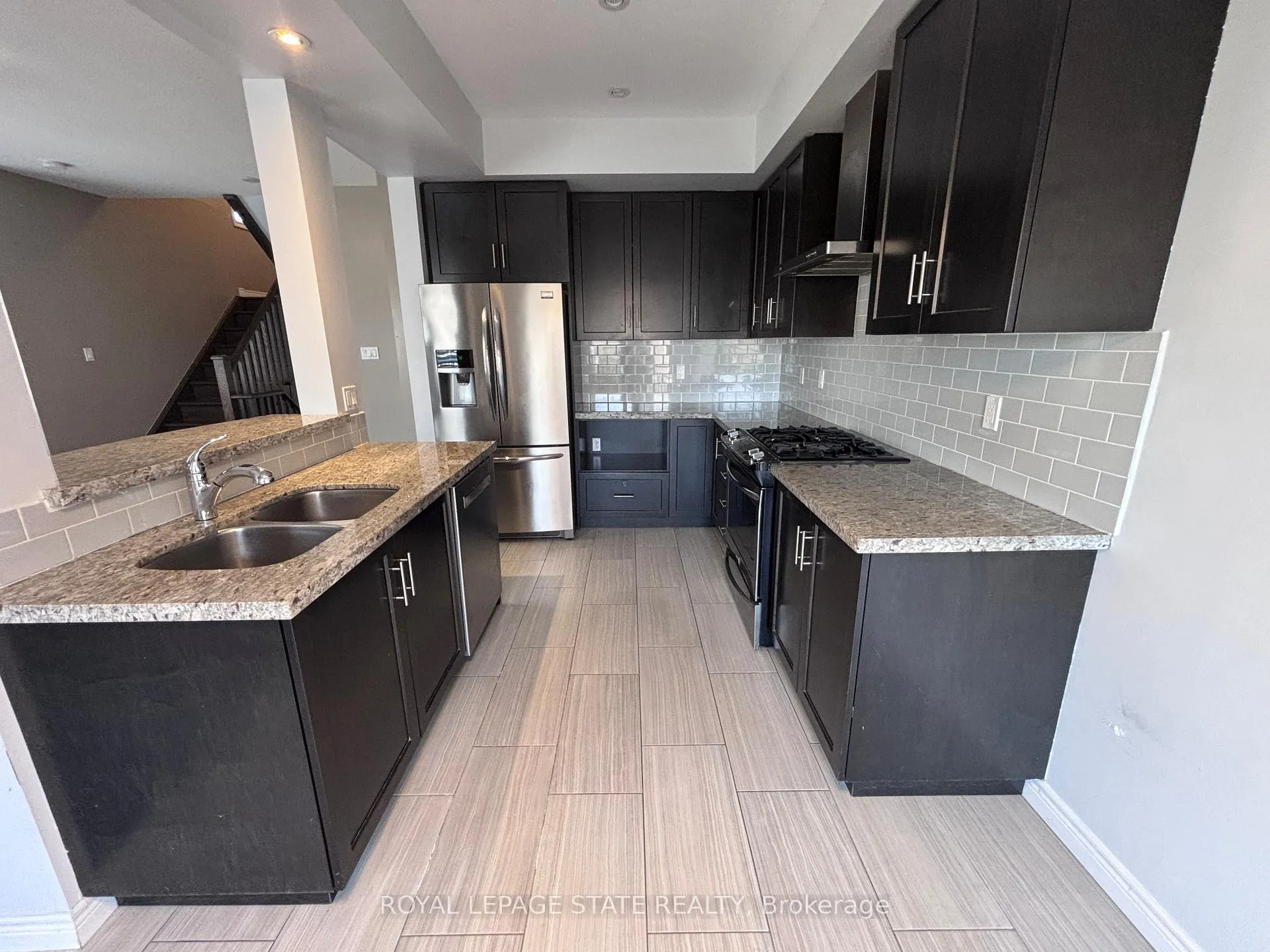 Photo 15 of Unit 54, 8 Lakelawn Road, Grimsby, Grimsby Beach — HOMEH