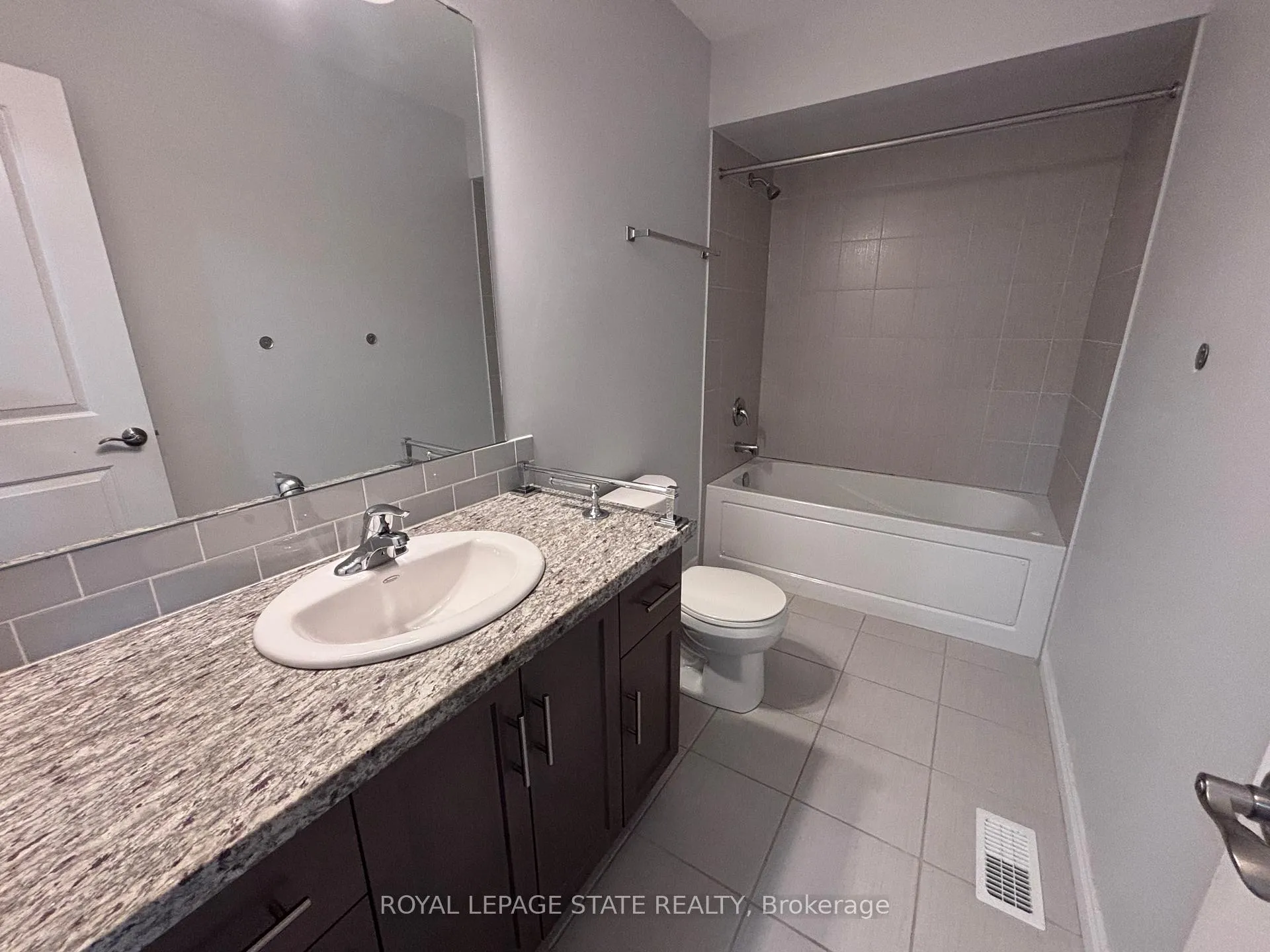 Photo 21 of Unit 54, 8 Lakelawn Road, Grimsby, Grimsby Beach — HOMEH