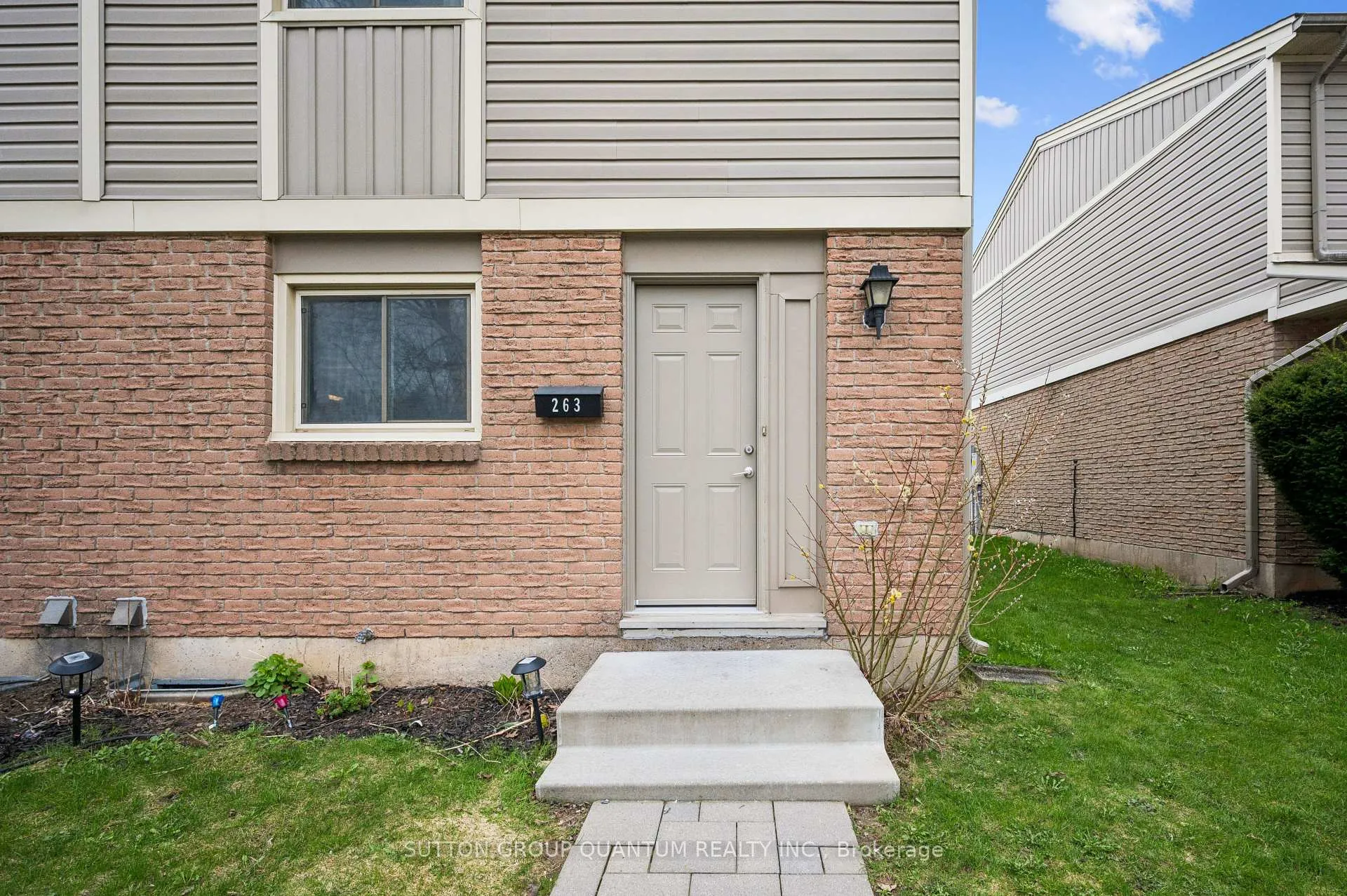 Photo 4 of Unit 108, 263 Pioneer Drive, Kitchener — HOMEH