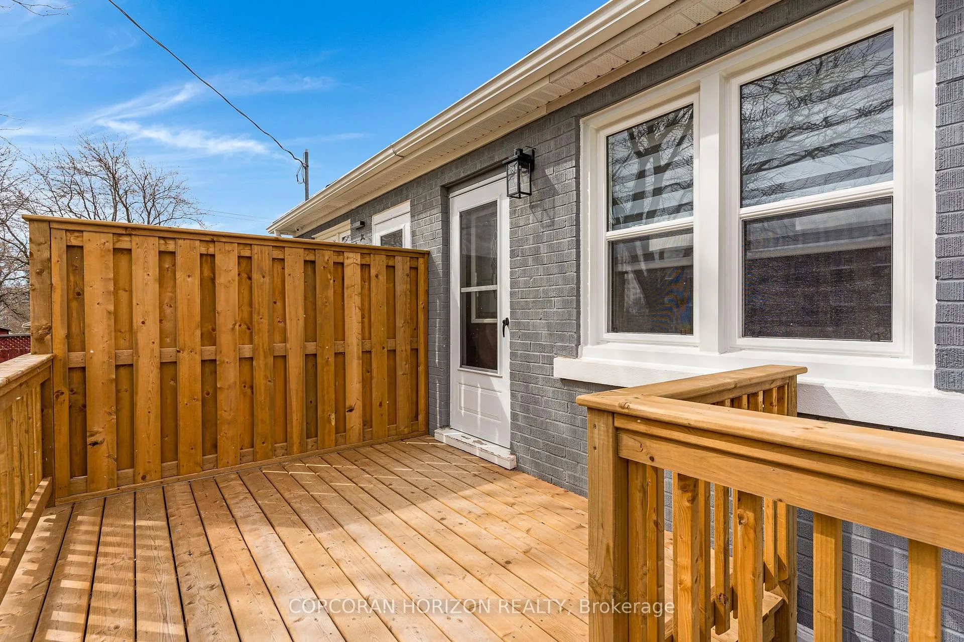 Photo 3 of 844 Stirling Avenue S, Kitchener — HOMEH