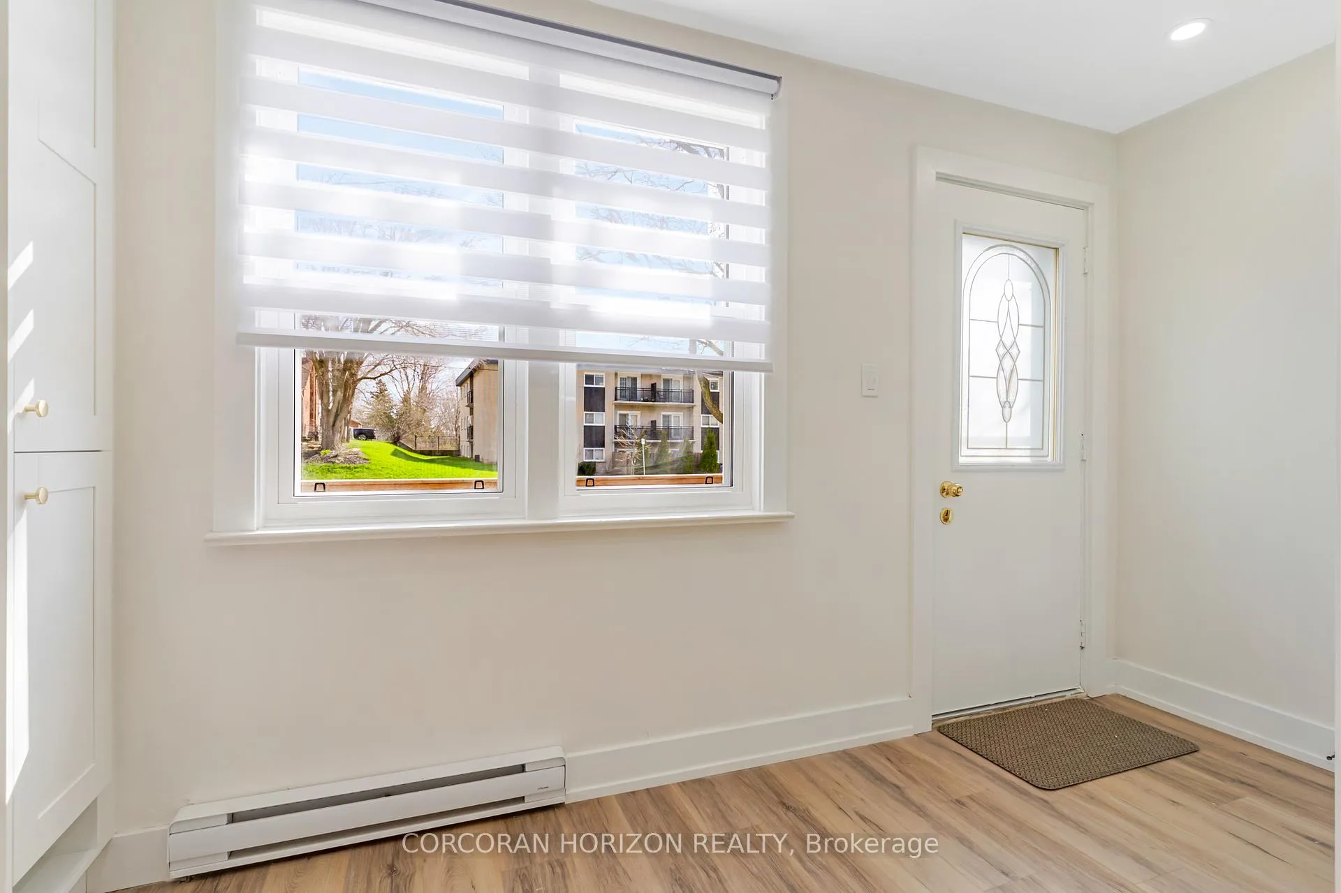Photo 4 of 844 Stirling Avenue S, Kitchener — HOMEH
