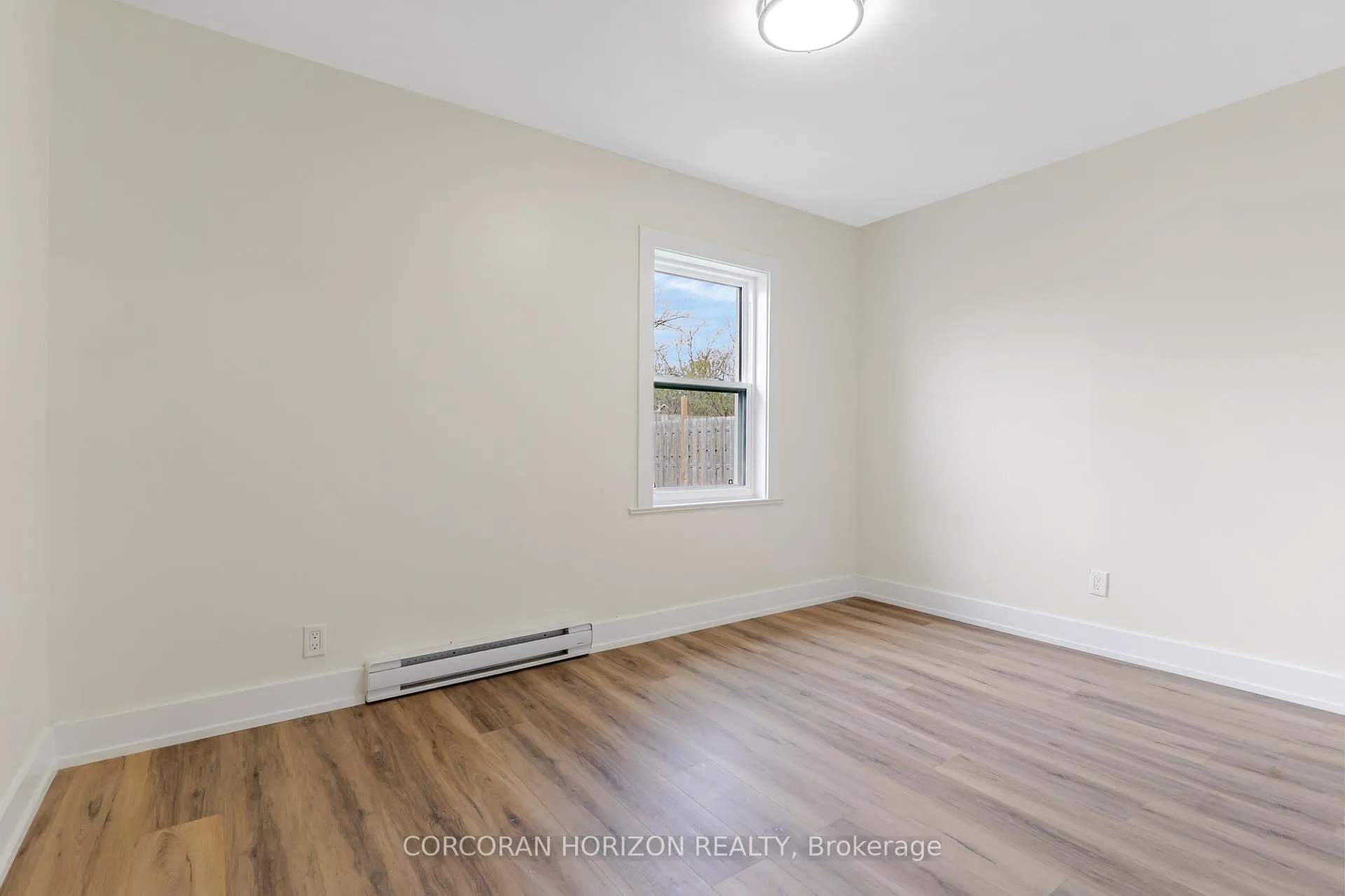 Photo 19 of 844 Stirling Avenue S, Kitchener — HOMEH