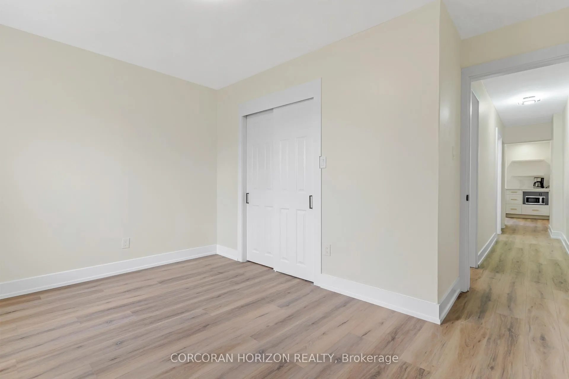 Photo 20 of 844 Stirling Avenue S, Kitchener — HOMEH