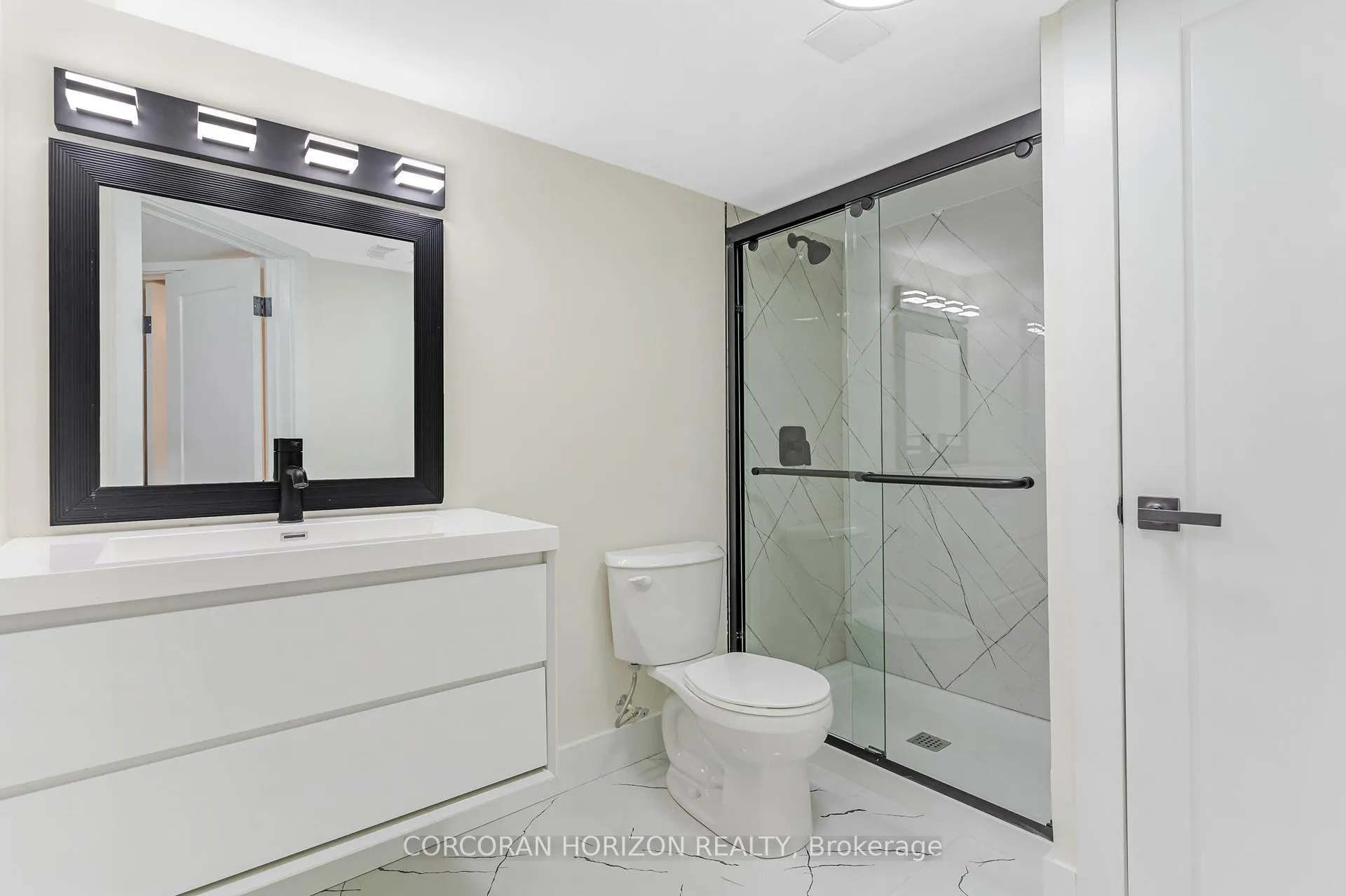 Photo 30 of 844 Stirling Avenue S, Kitchener — HOMEH