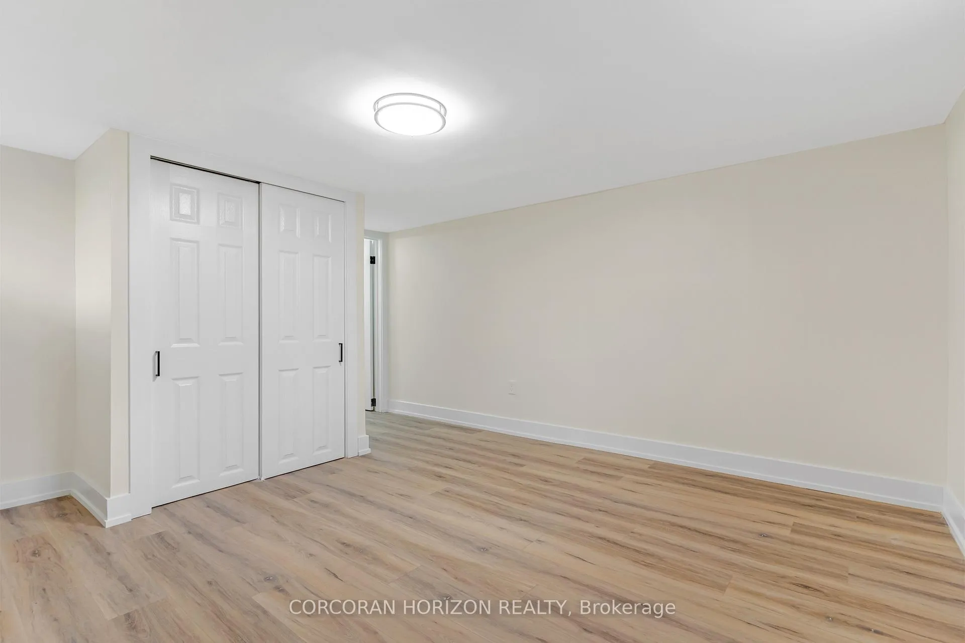 Photo 35 of 844 Stirling Avenue S, Kitchener — HOMEH