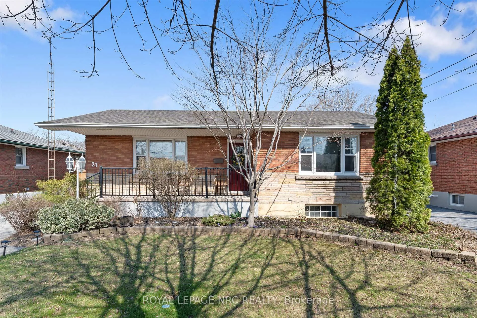 Photo 18 of 21 Chalmers Street, St. Catharines, Facer — HOMEH