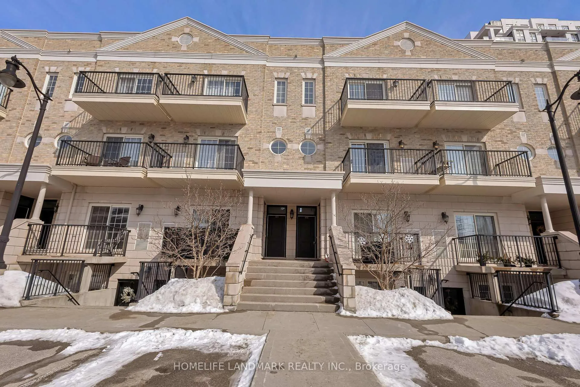 Front of Unit #304, 133 Park Street