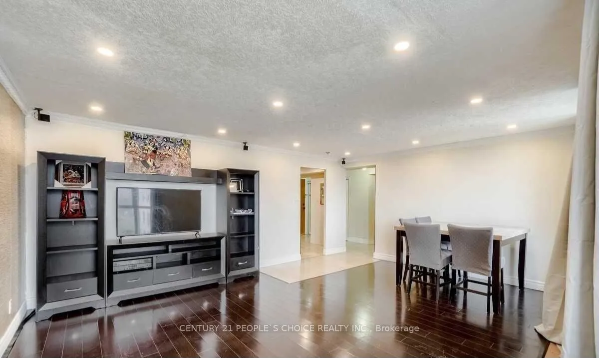 Photo 25 of Unit 411, 41 Markbrook Lane, Etobicoke, Mount Olive-Silverstone-Jamestown — HOMEH