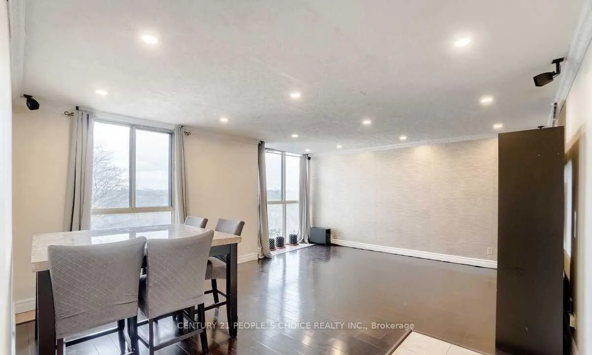 Photo 26 of Unit 411, 41 Markbrook Lane, Etobicoke, Mount Olive-Silverstone-Jamestown — HOMEH