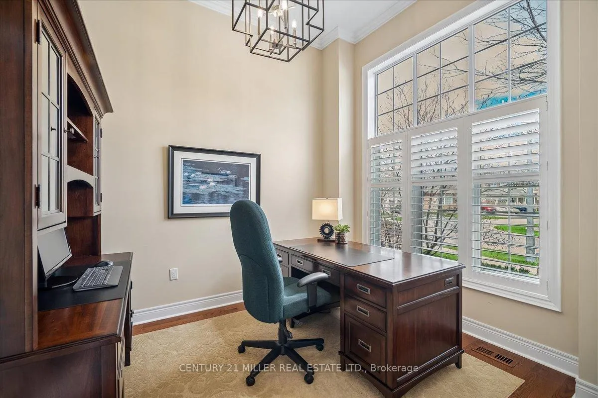 Photo 5 of 3400 Liptay Avenue, Oakville, Bronte Creek — HOMEH