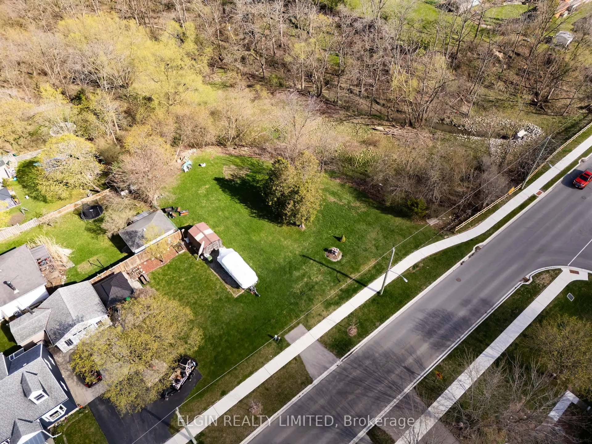 Photo 5 of 36 Third Avenue, St. Thomas — HOMEH