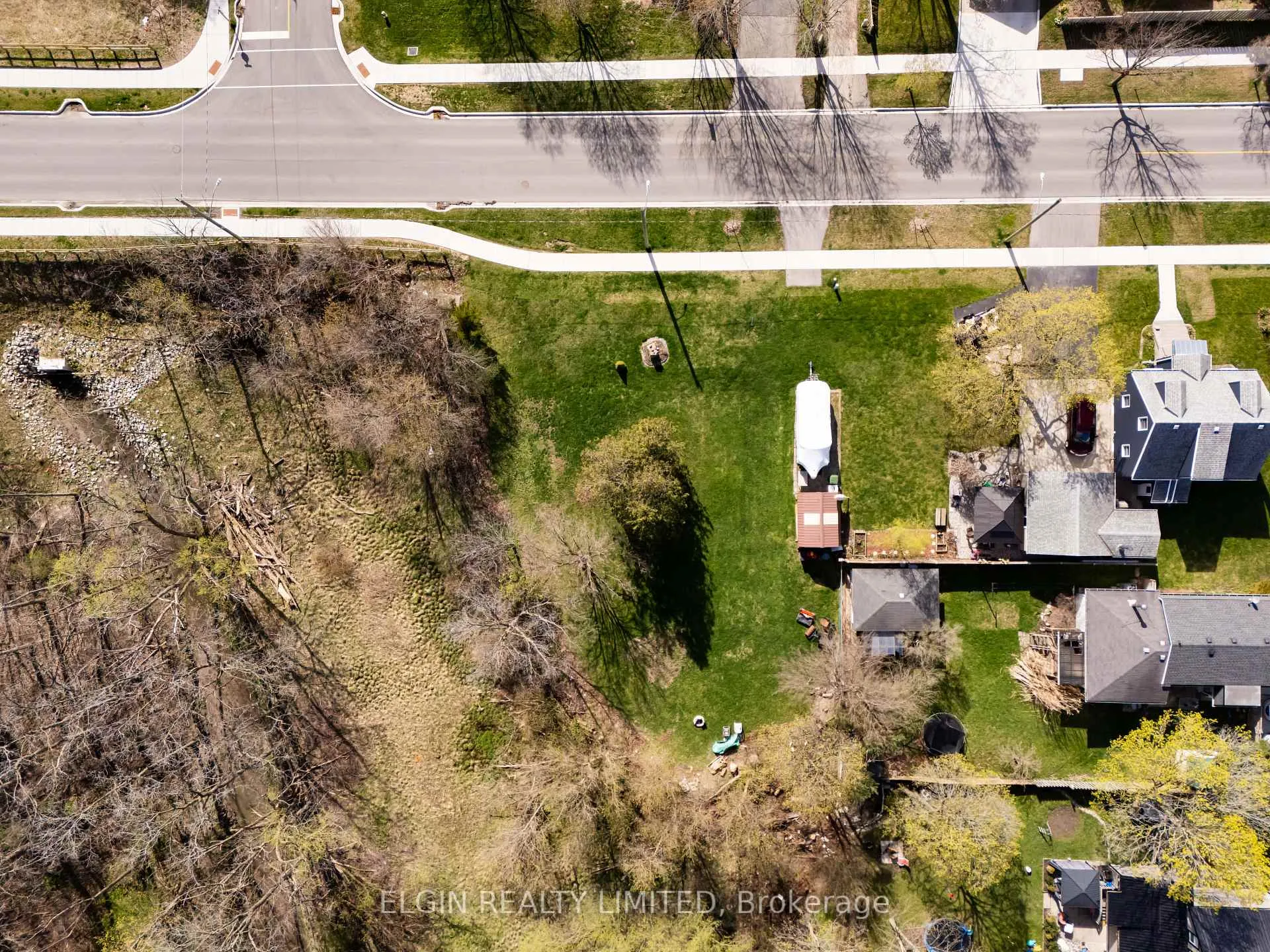 Photo 8 of 36 Third Avenue, St. Thomas — HOMEH