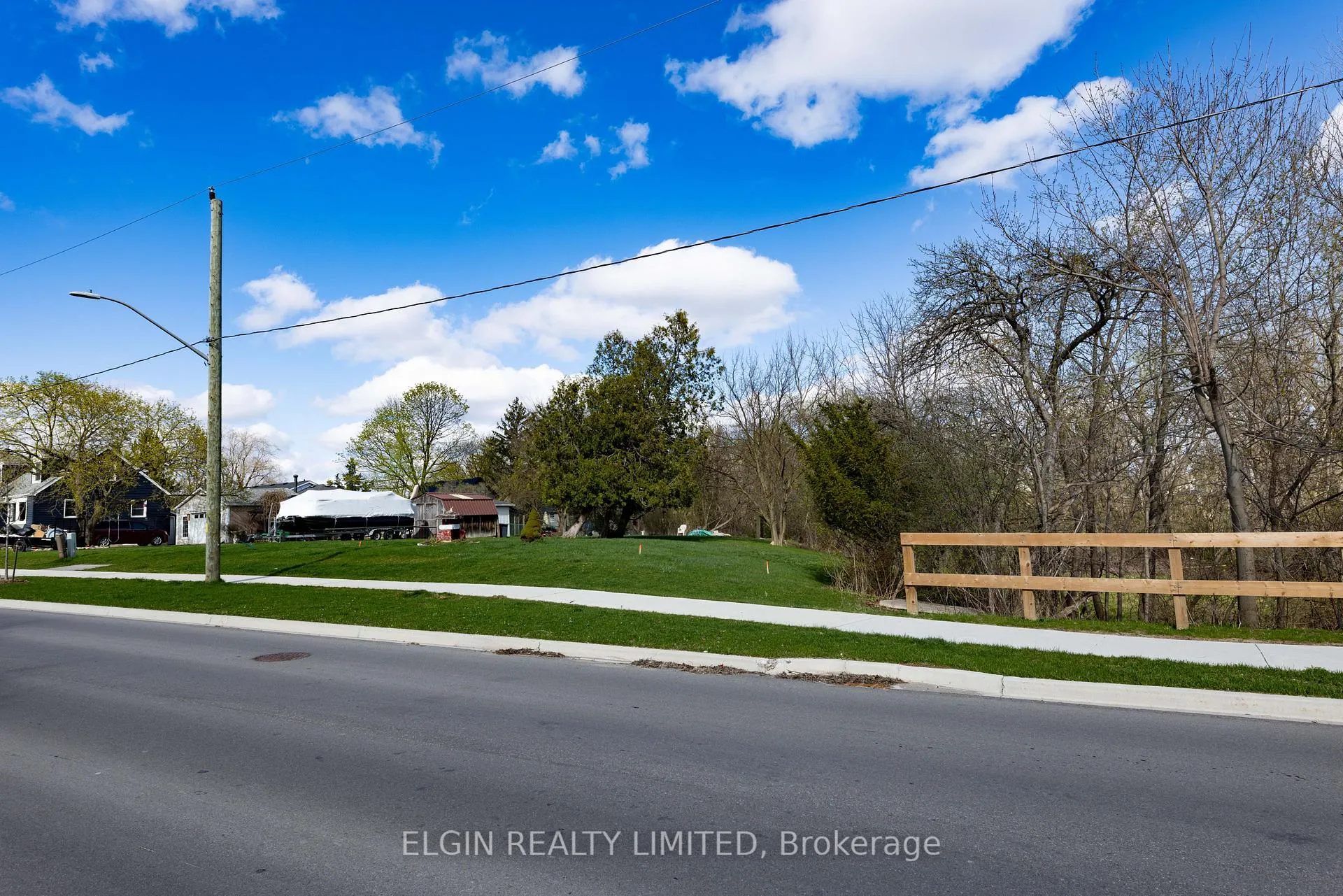 Photo 13 of 36 Third Avenue, St. Thomas — HOMEH