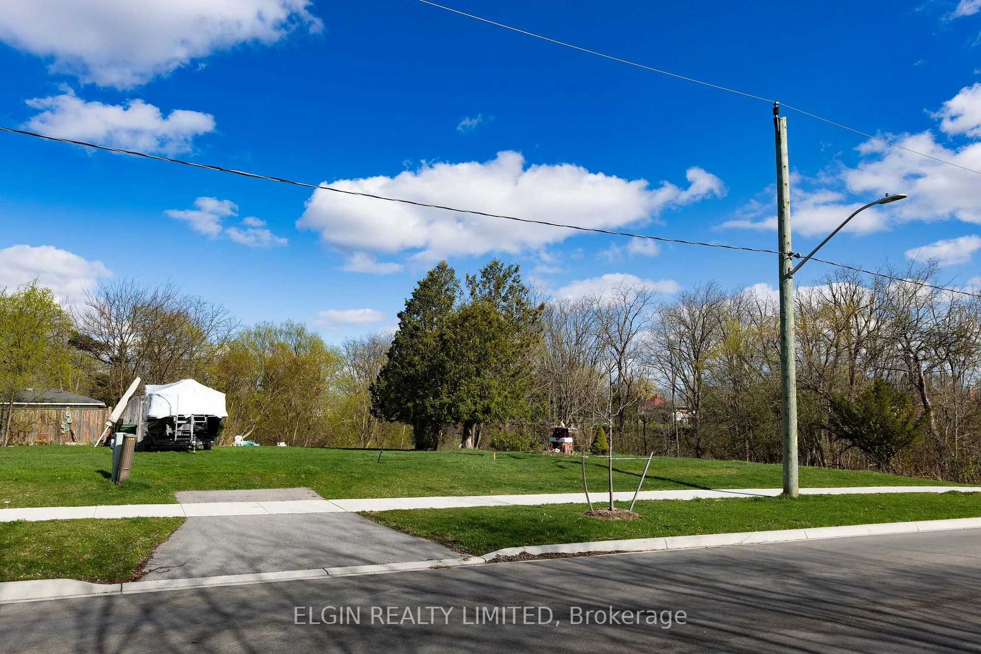 Photo 15 of 36 Third Avenue, St. Thomas — HOMEH