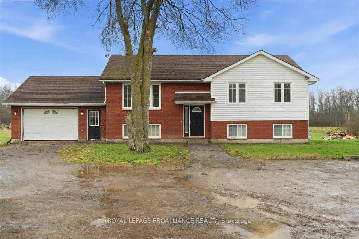 Photo 1 of 1530 Blessington Road, Belleville, Thurlow Ward — HOMEH