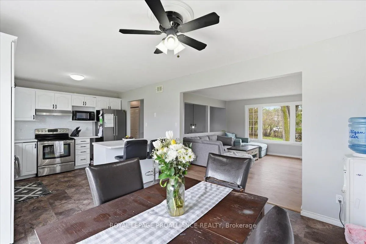 Photo 10 of 1530 Blessington Road, Belleville, Thurlow Ward — HOMEH